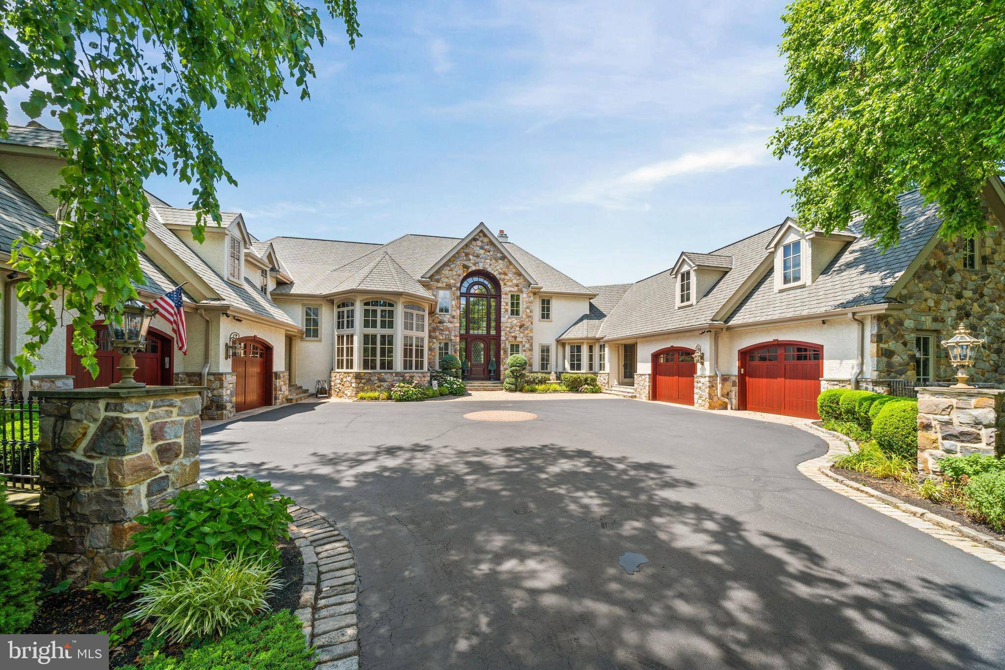 Wilmington, DE 19807,115 CENTRENEST LN