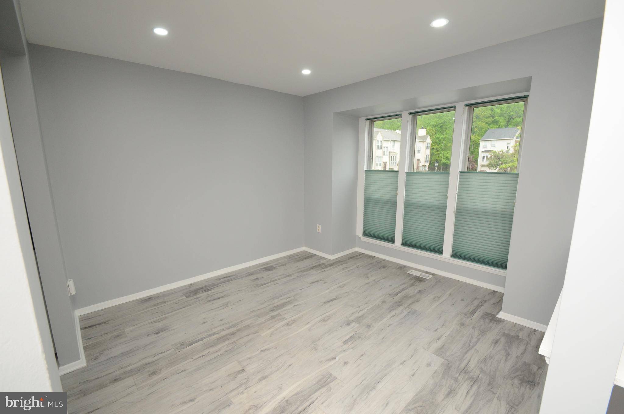 Ellicott City, MD 21043,7803 WHISTLING PINES CT