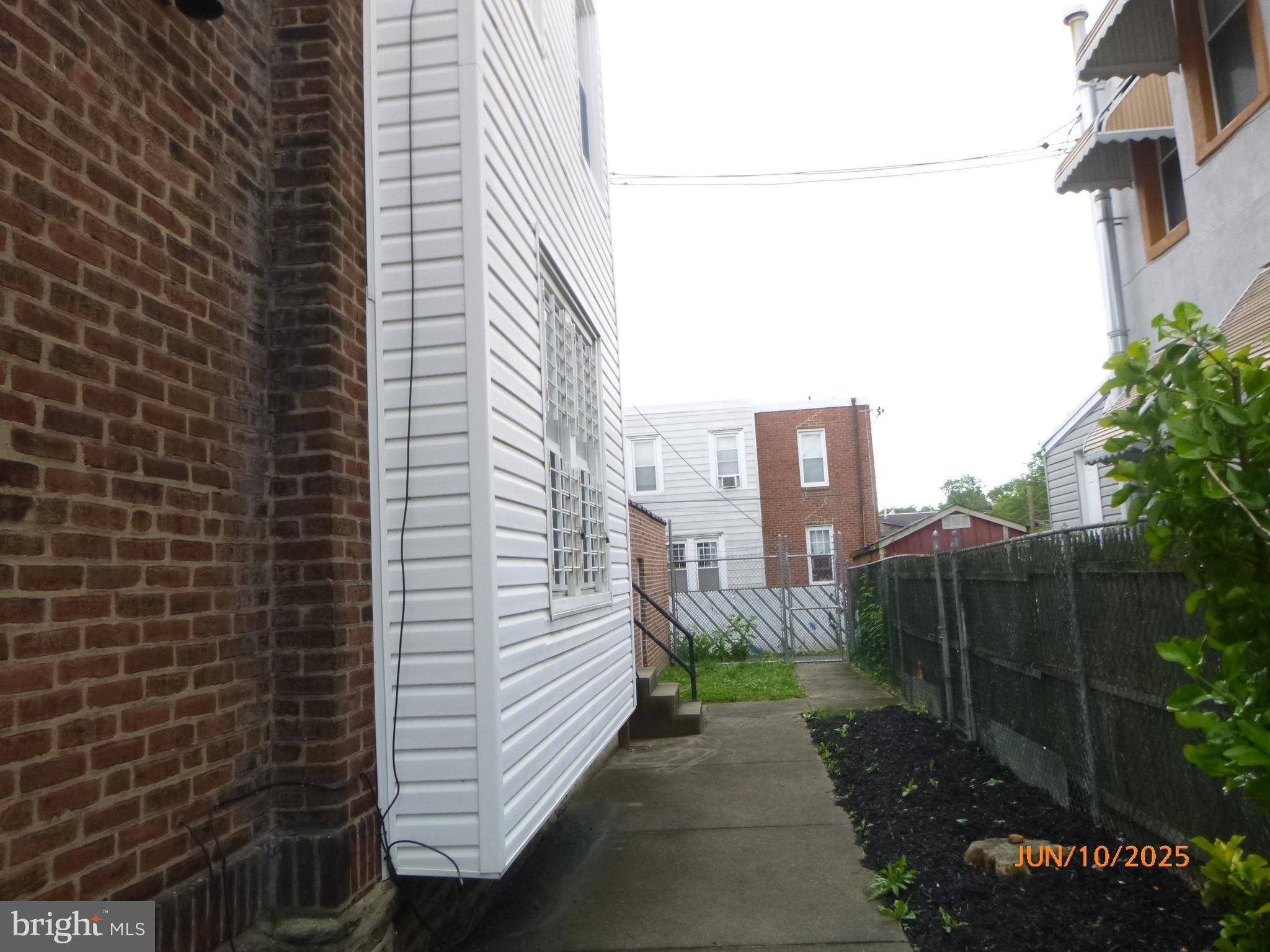 Philadelphia, PA 19135,7057 FRANKFORD AVE