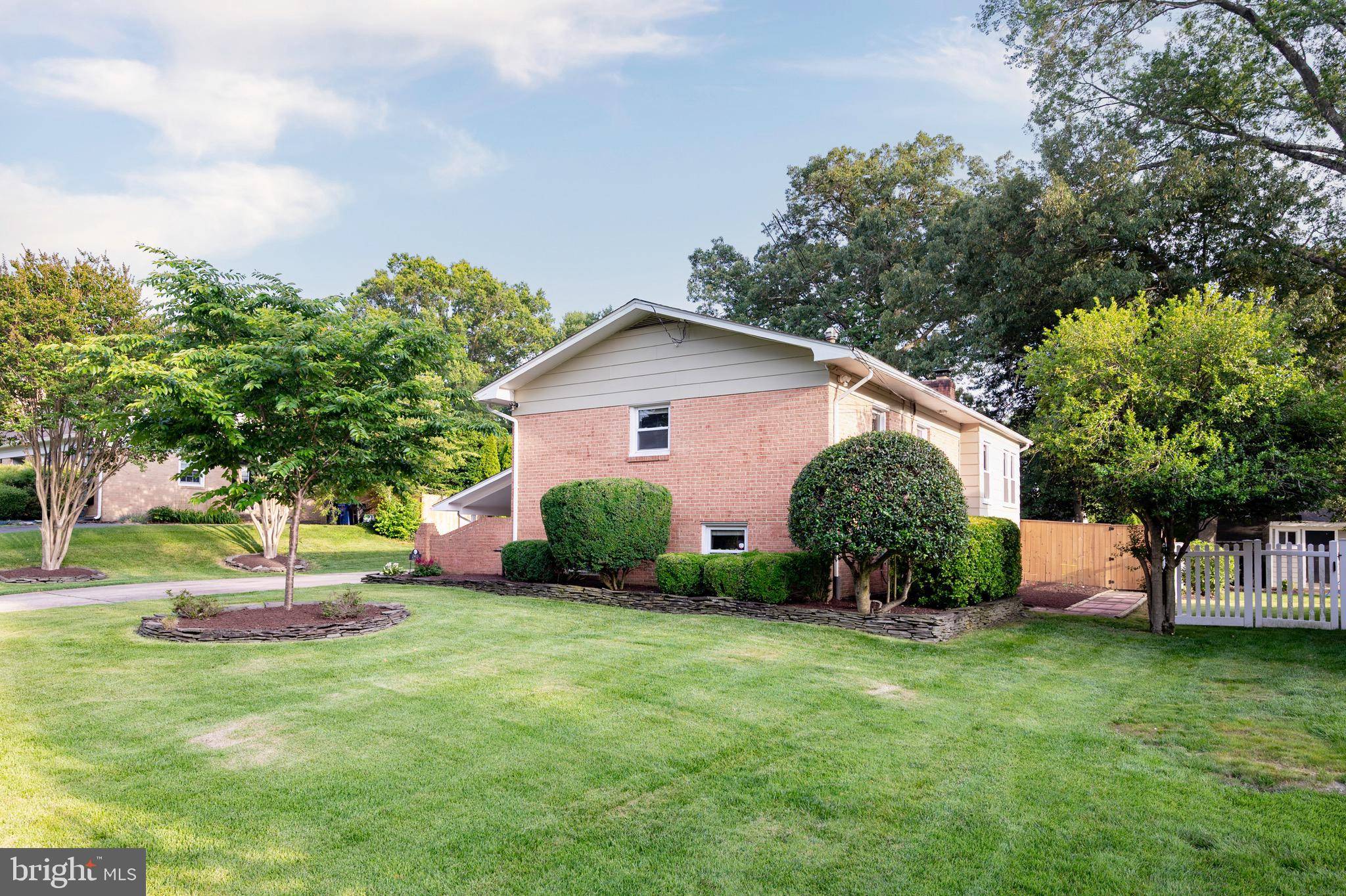 Alexandria, VA 22308,2413 CHILDS LN