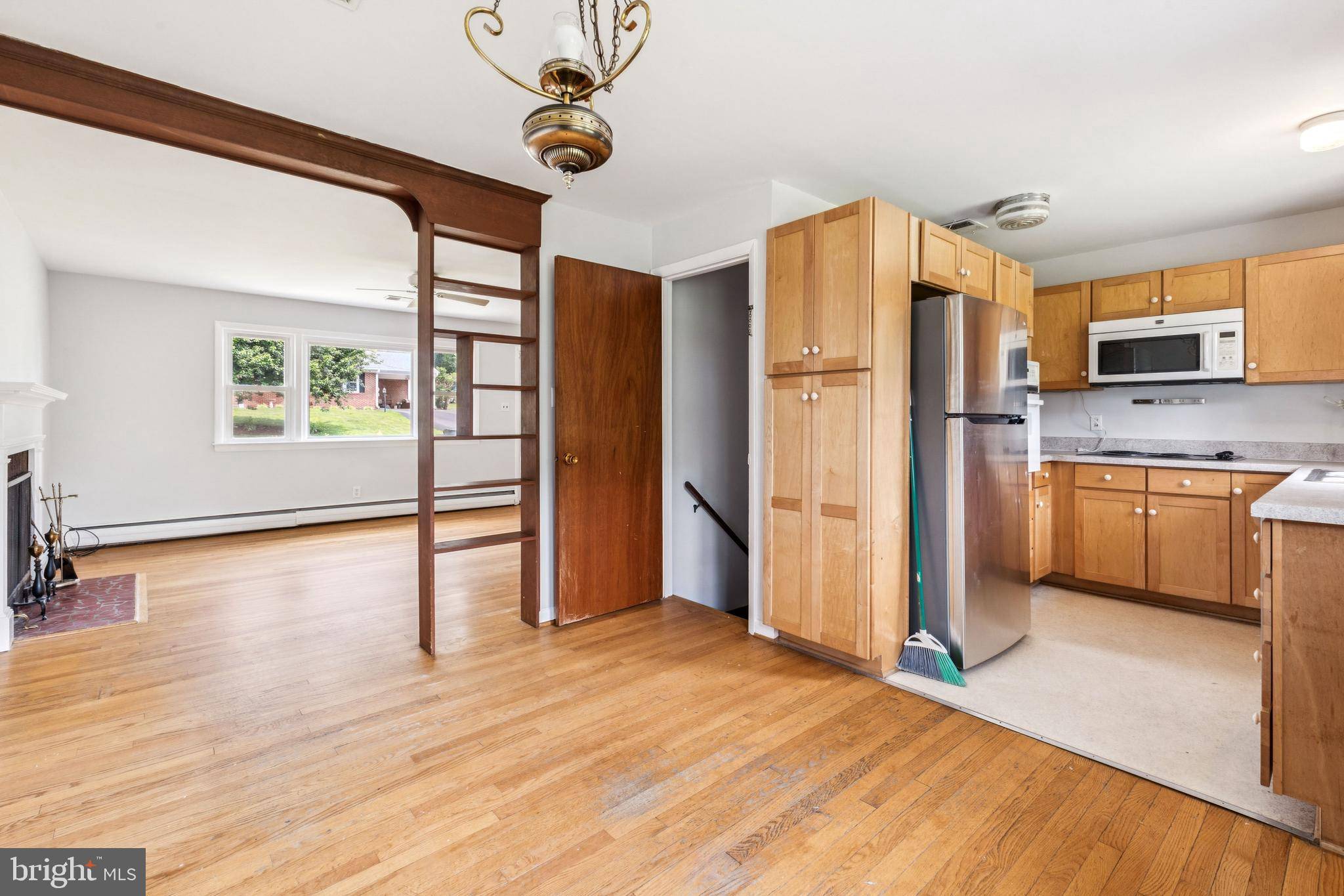Woodbridge, VA 22191,1511 WOODSIDE DR