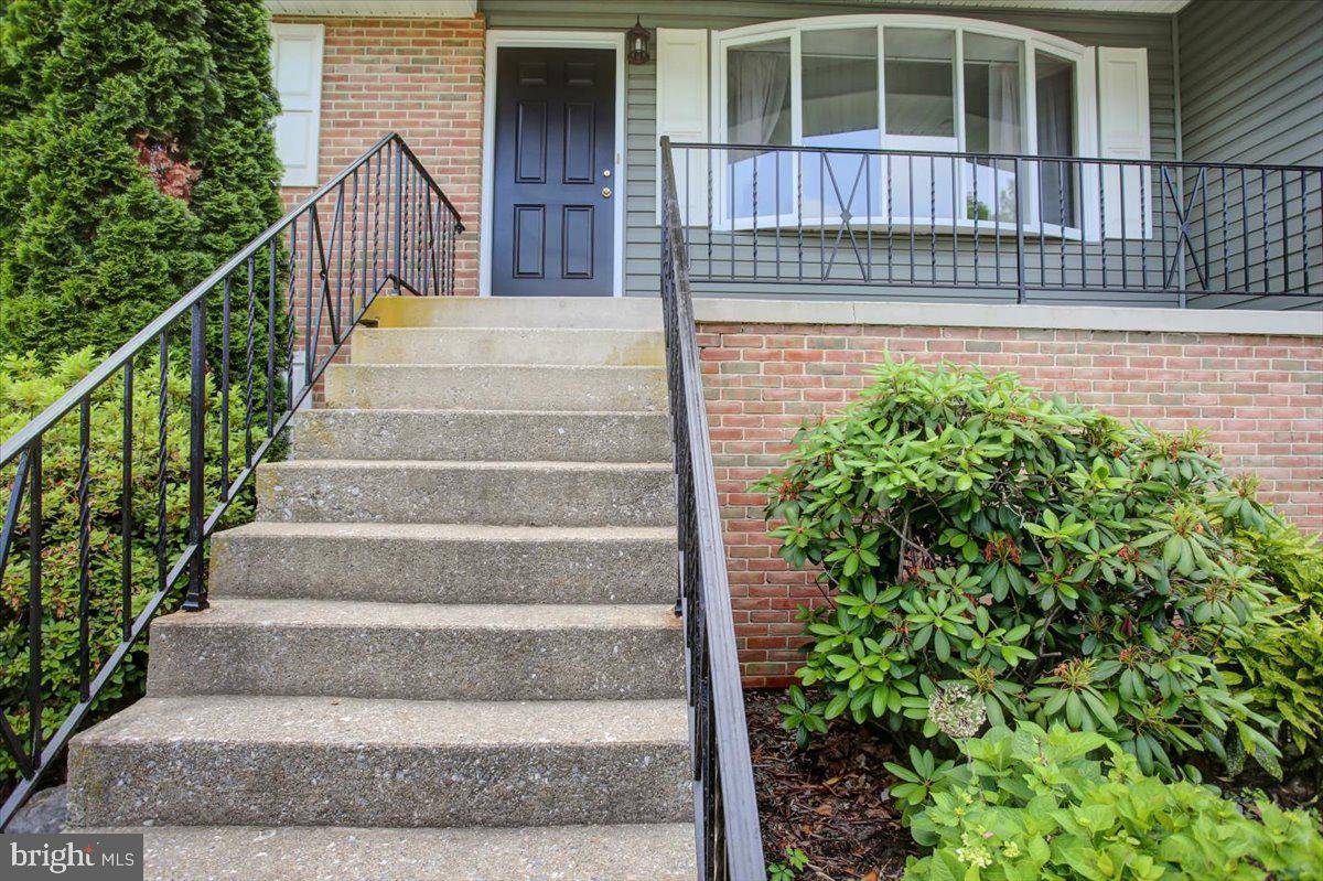 New Cumberland, PA 17070,110 BUNKER HILL RD