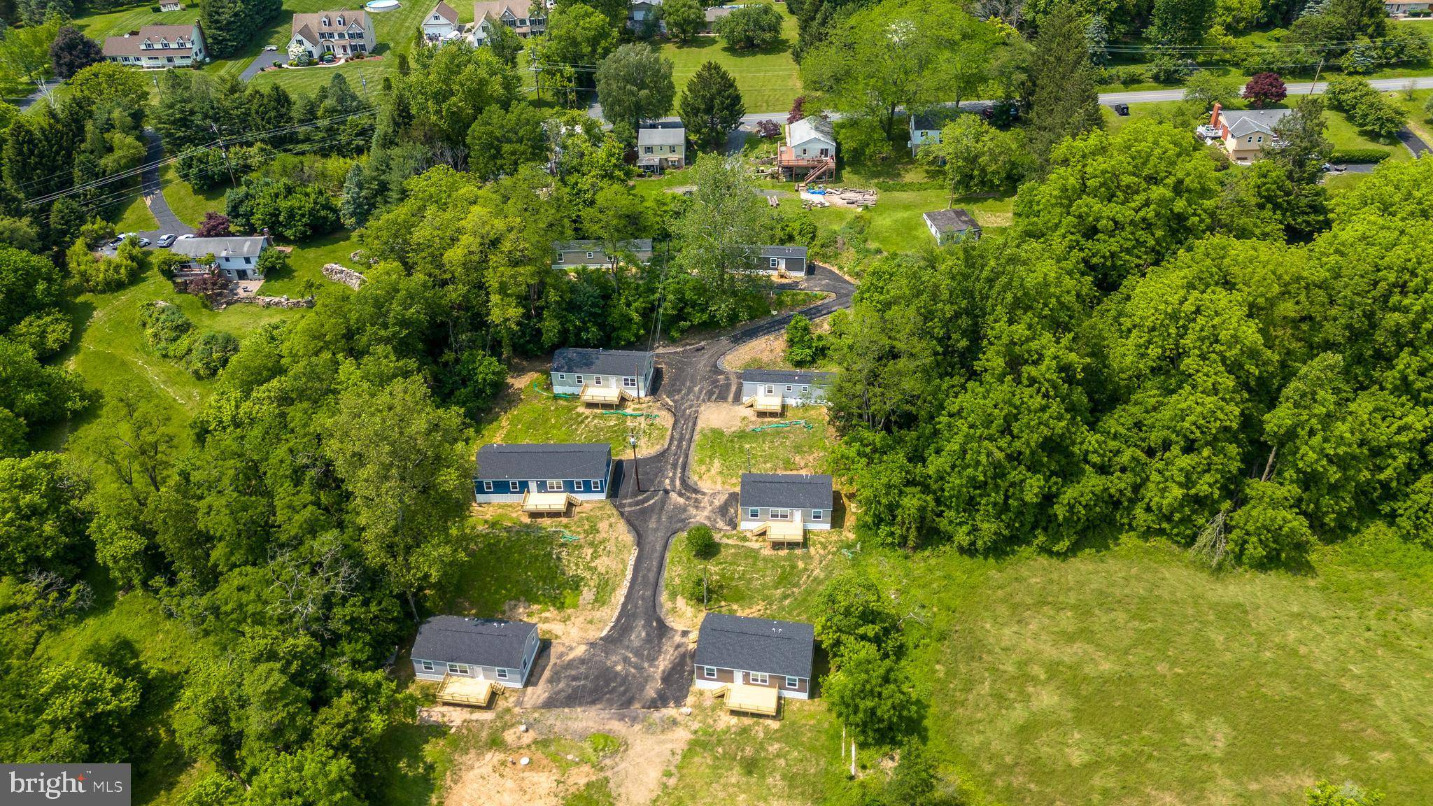 Easton, PA 18042,465 ROYAL MANOR RD