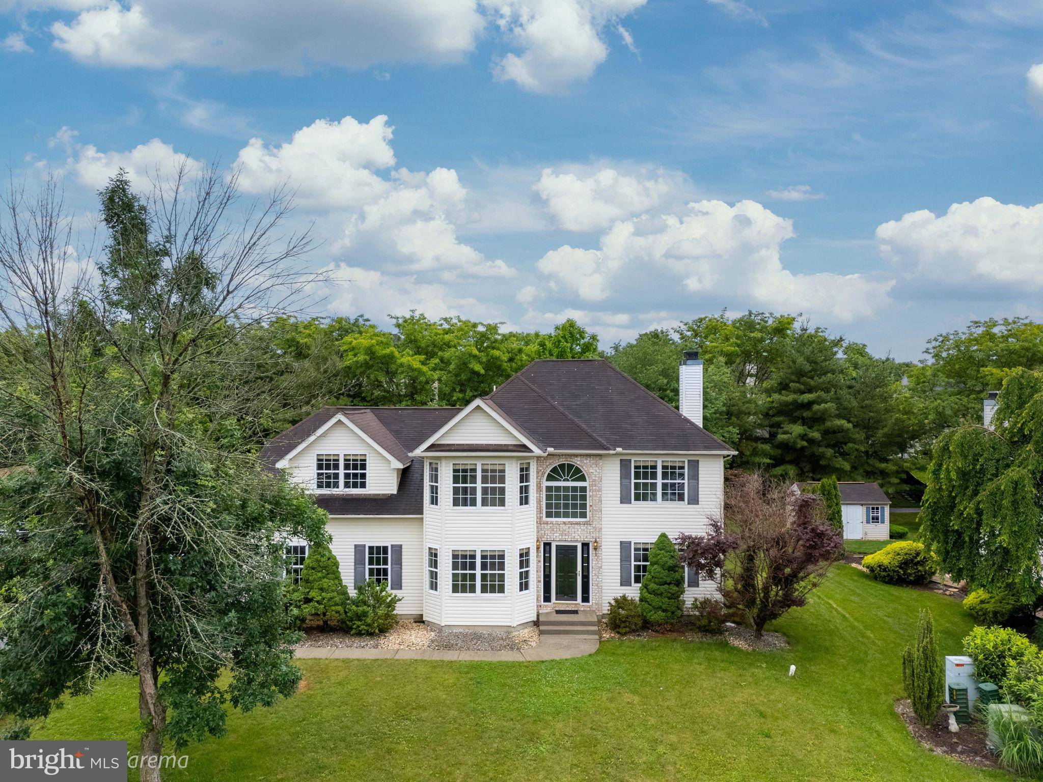Easton, PA 18040,804 BLUE SPRUCE LN
