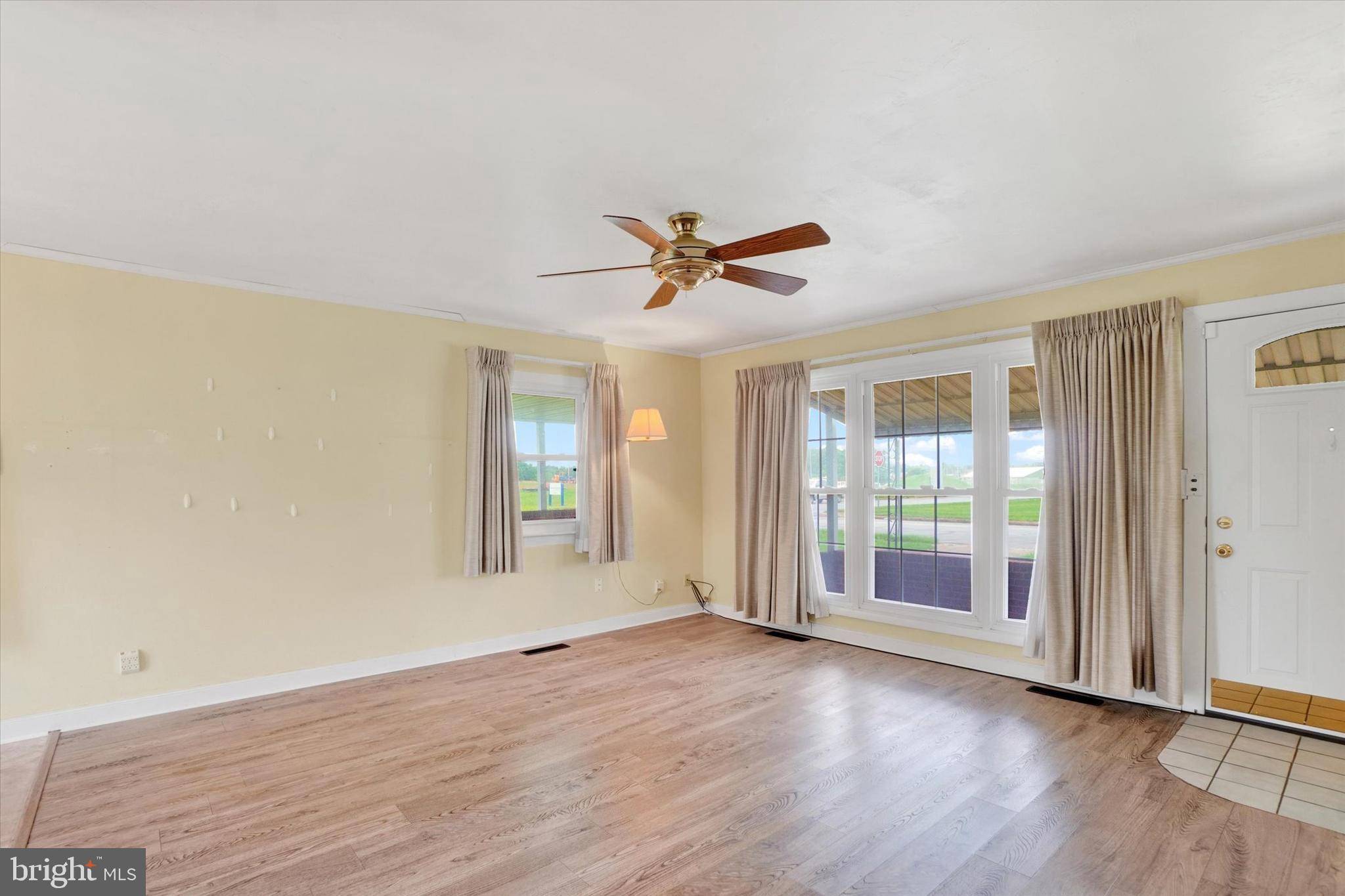York, PA 17404,701 KELLY DR