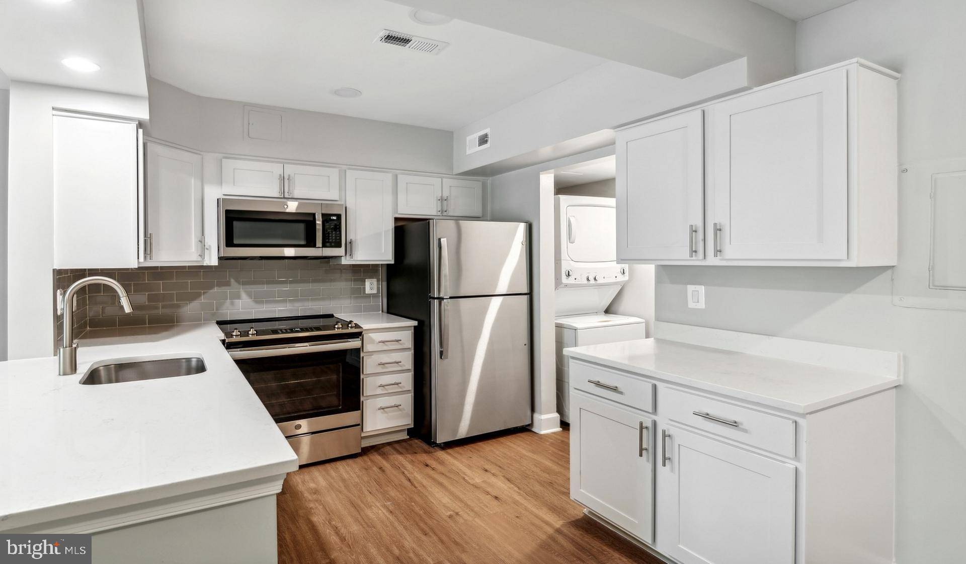 Washington, DC 20016,3401 38TH ST NW #0B-617-107