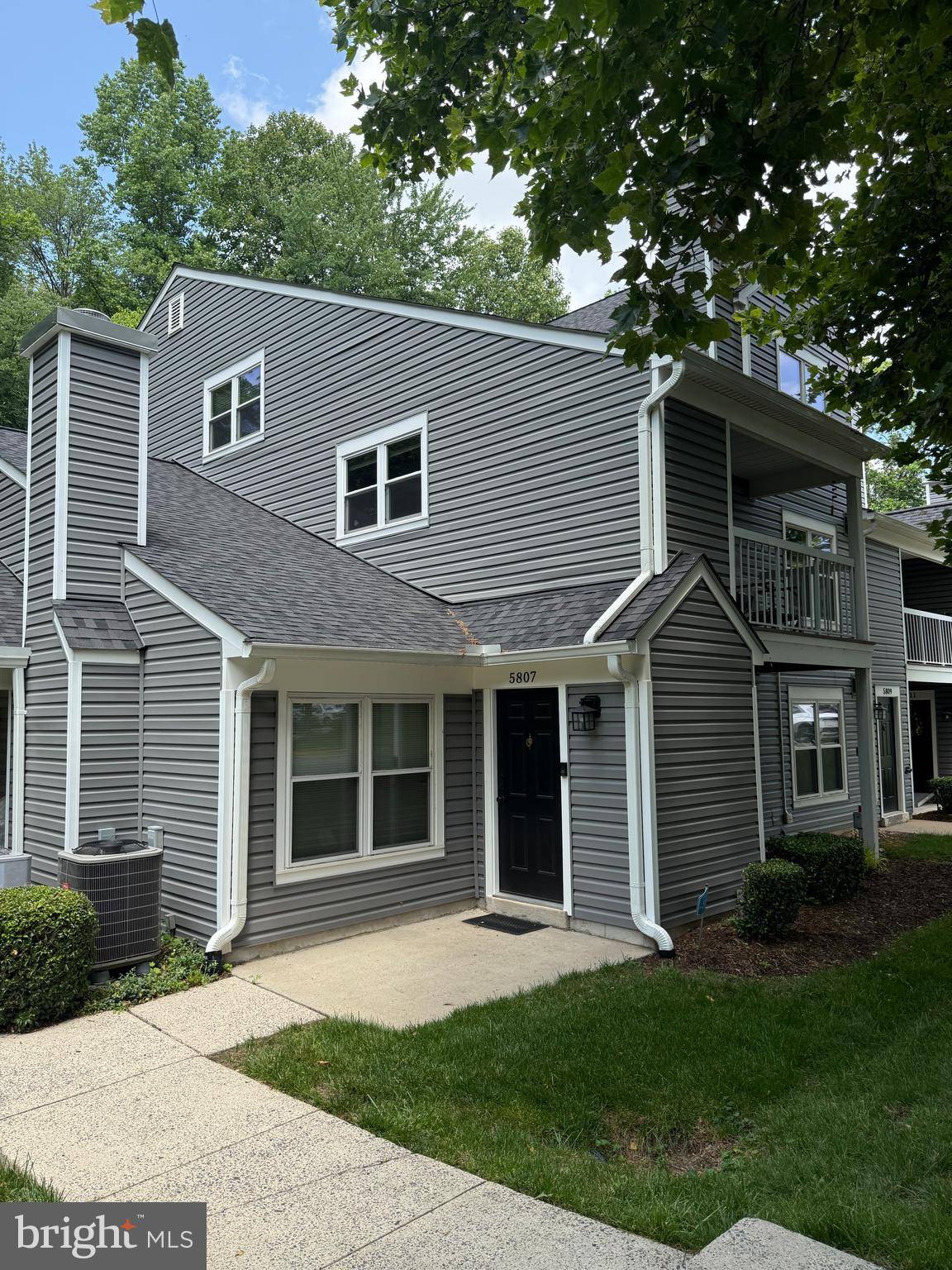 Clifton, VA 20124,5807 ORCHARD HILL CT #5807