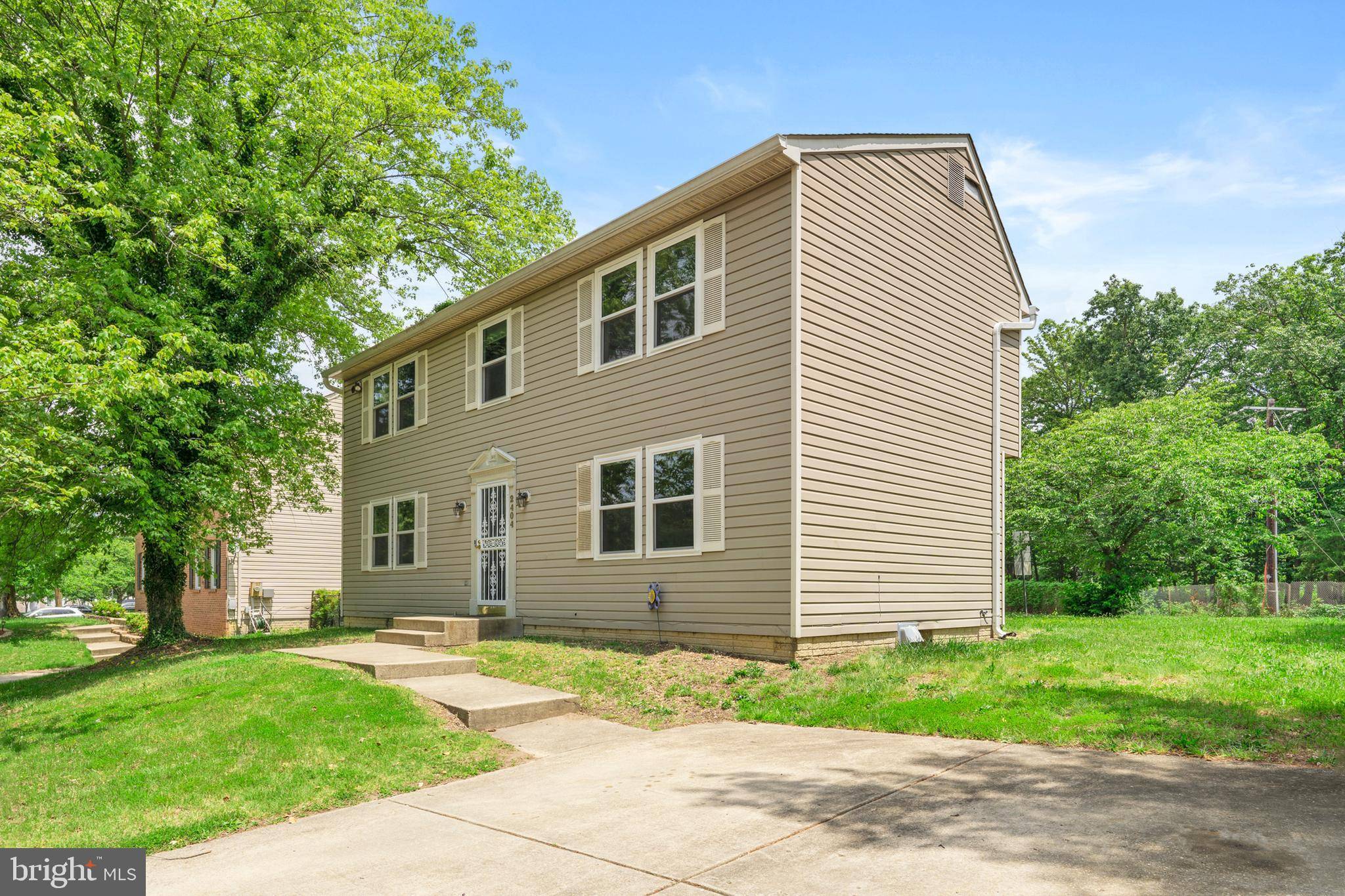 Suitland, MD 20746,2404 OLD BROOKS DR