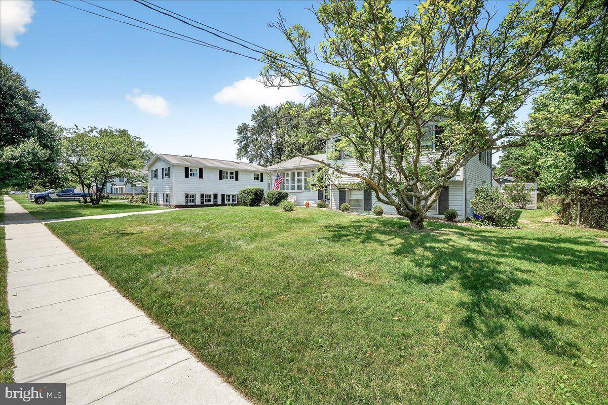 Rockville, MD 20853,14208 LONDON LN