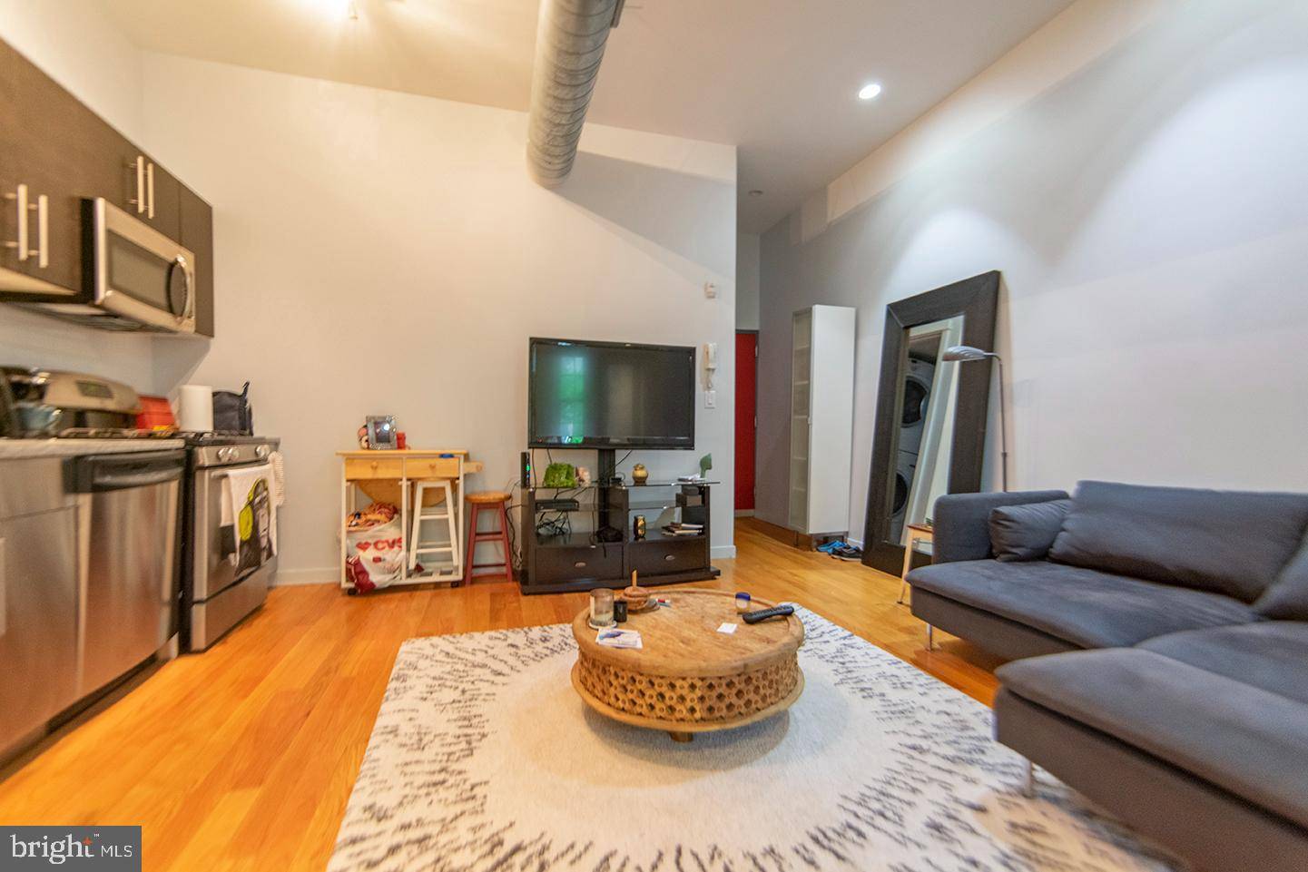 Philadelphia, PA 19107,1320 PINE ST #UNIT 2F