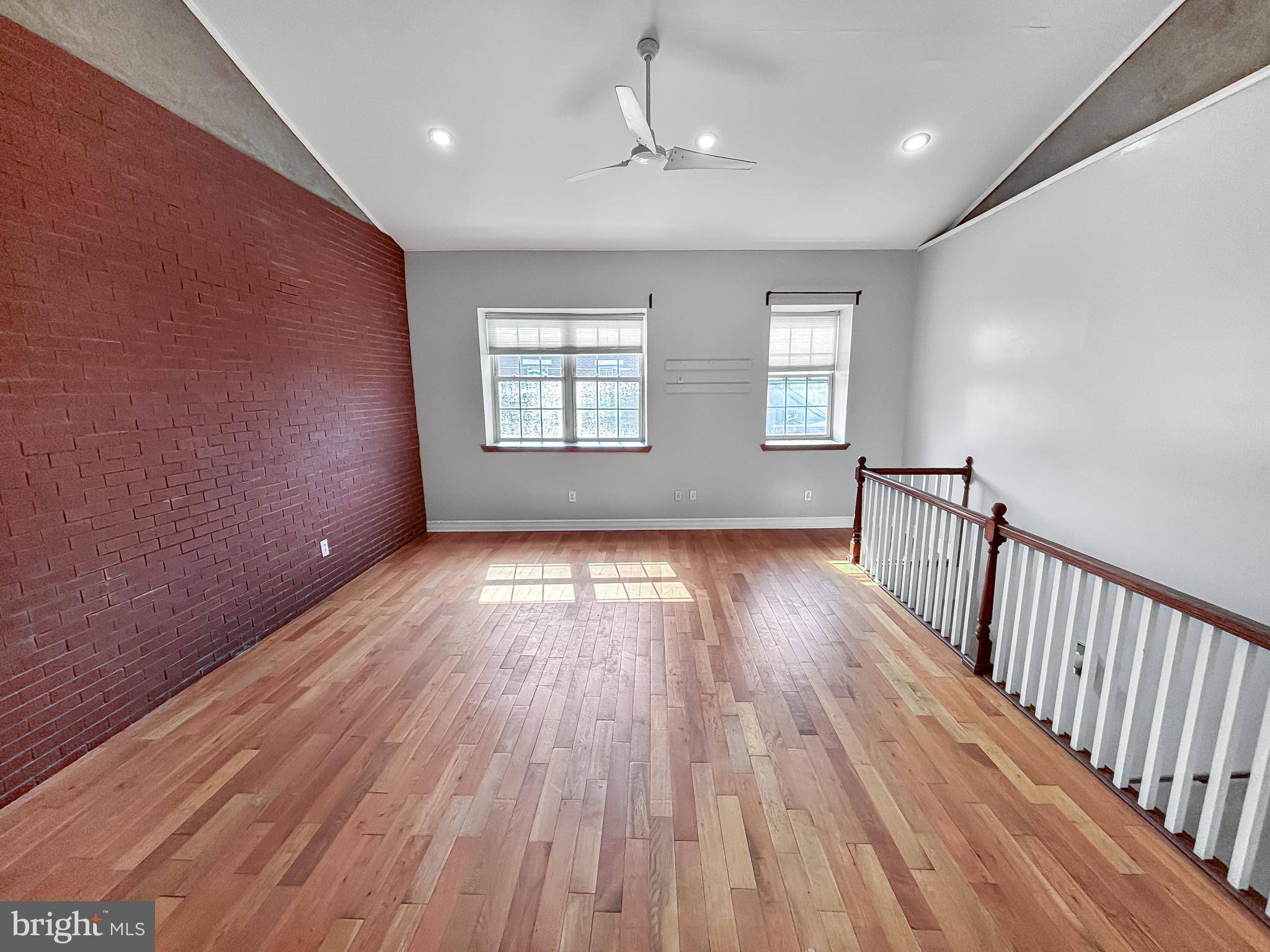 Philadelphia, PA 19147,810 S 2ND ST #C