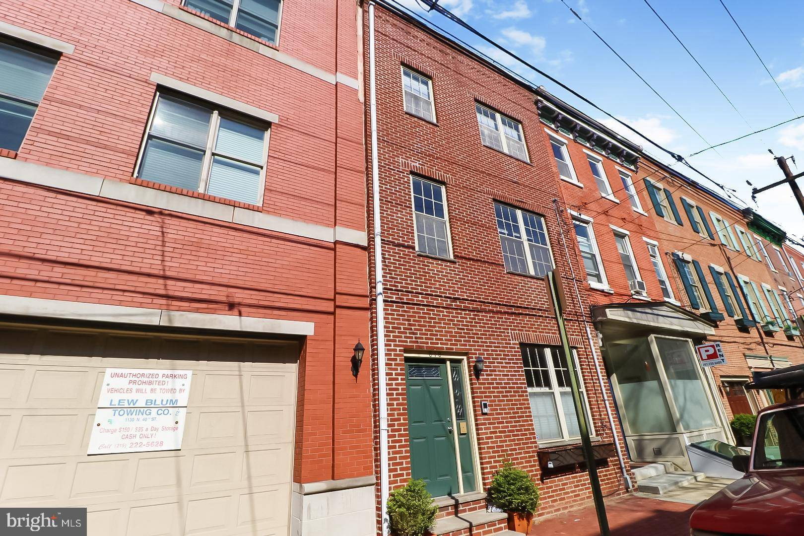 Philadelphia, PA 19147,810 S 2ND ST #C