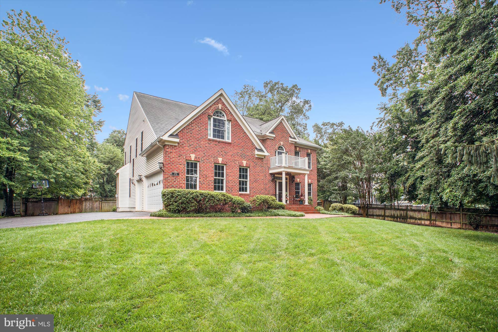 Vienna, VA 22181,9745 VALE RD NW