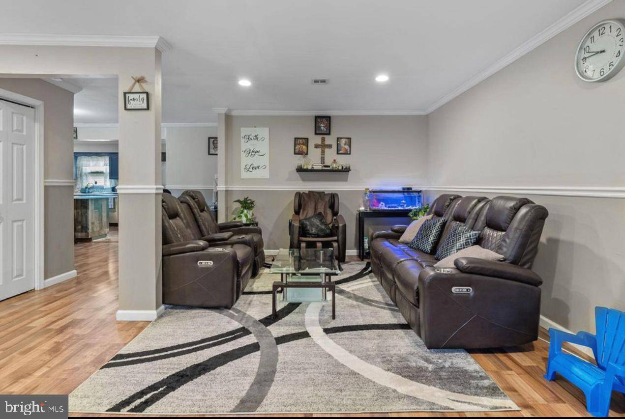 Fairless Hills, PA 19030,244 CARDIFF RD