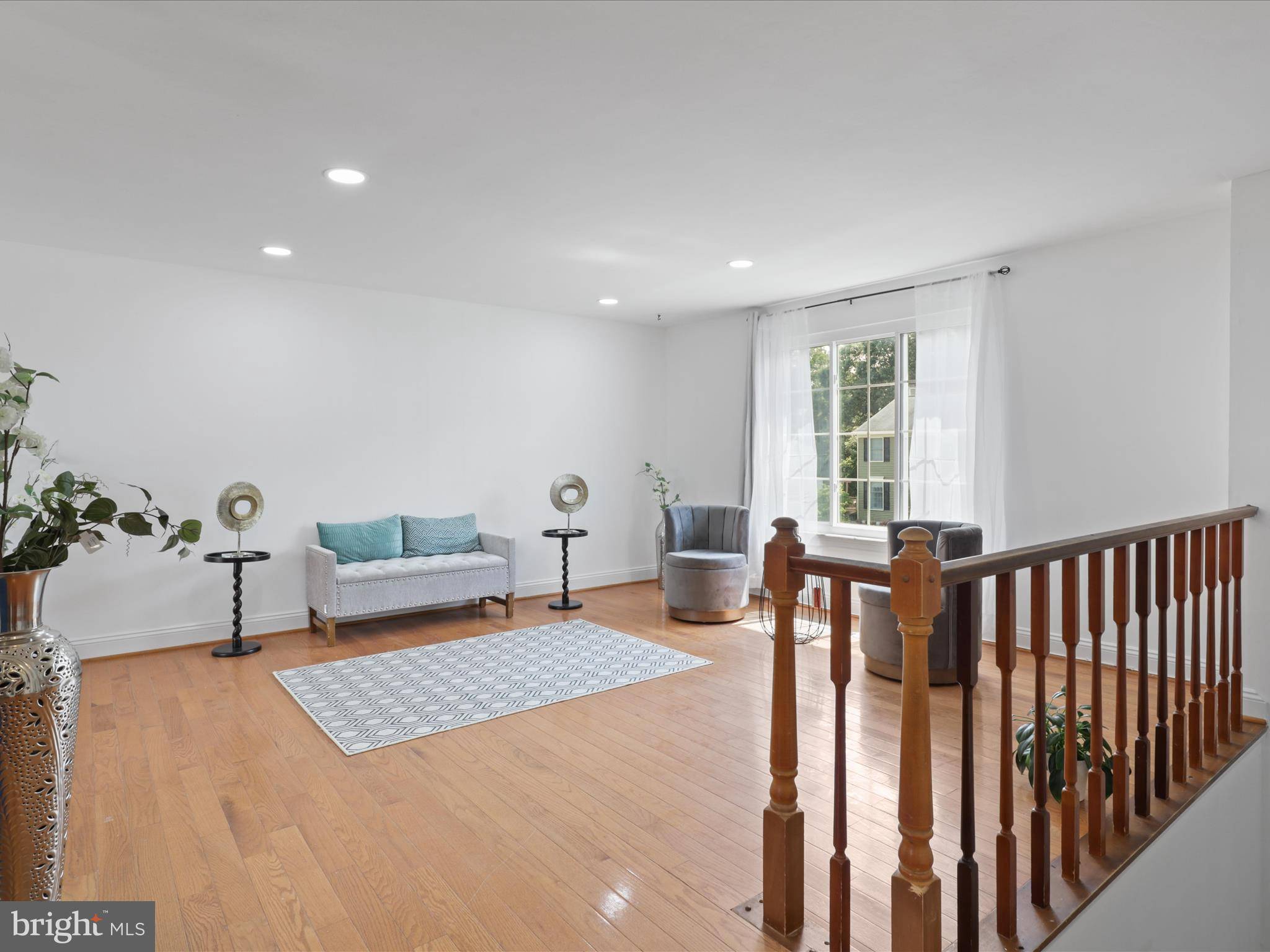 Centreville, VA 20120,13704 CABELLS MILL DR