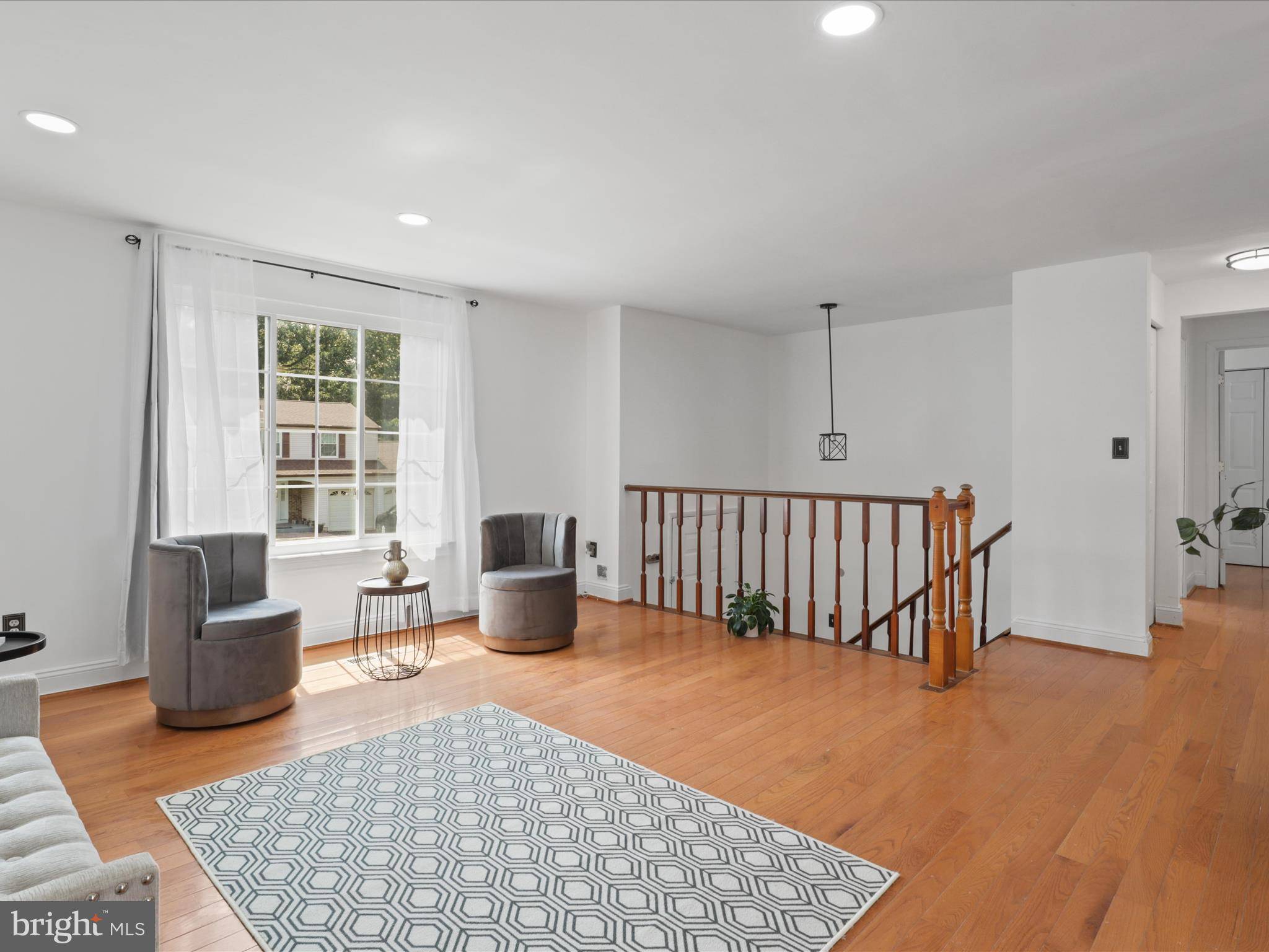 Centreville, VA 20120,13704 CABELLS MILL DR
