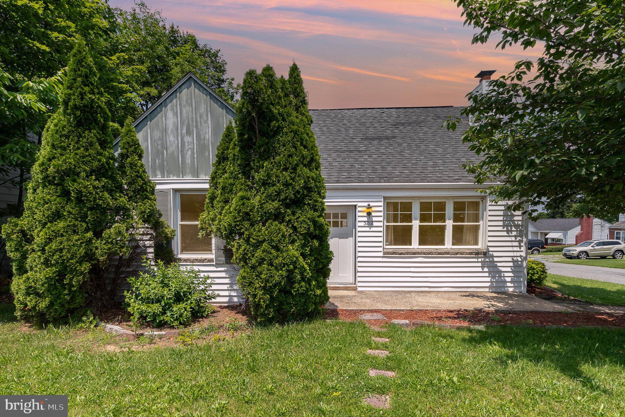 Harrisburg, PA 17109,5212 LOCUST LN