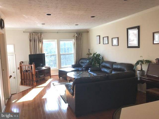 Gaithersburg, MD 20878,406 BEACON HILL TER