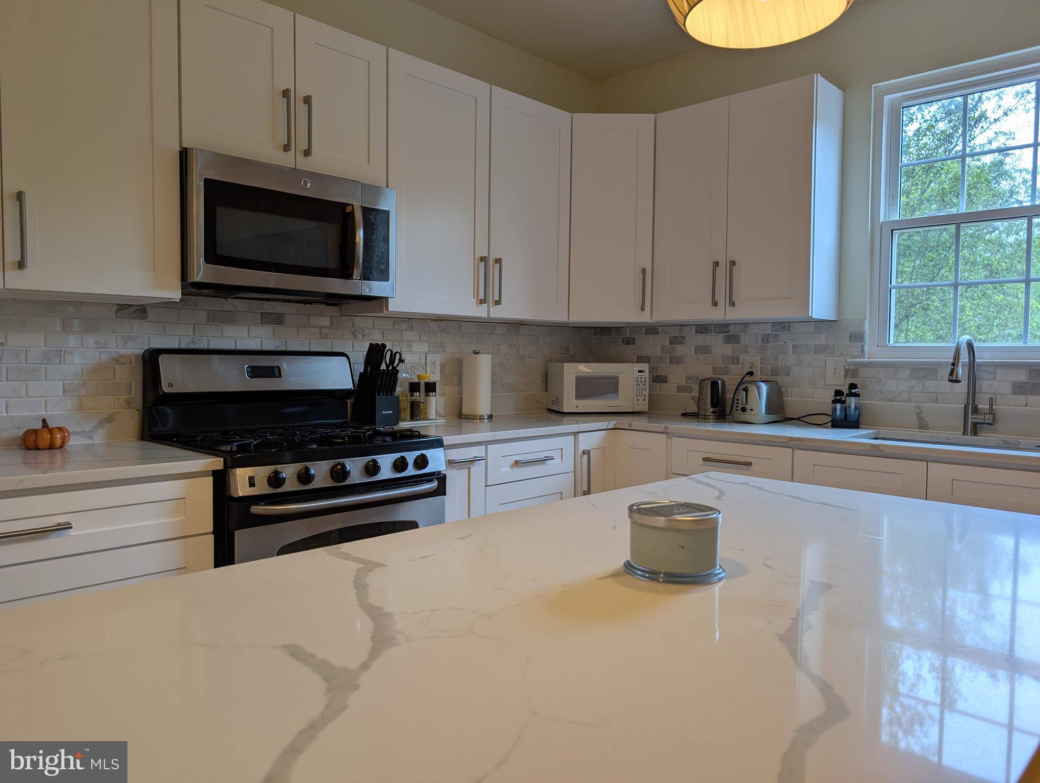 Franklin Park, NJ 08823,16 WYCKOFF PL