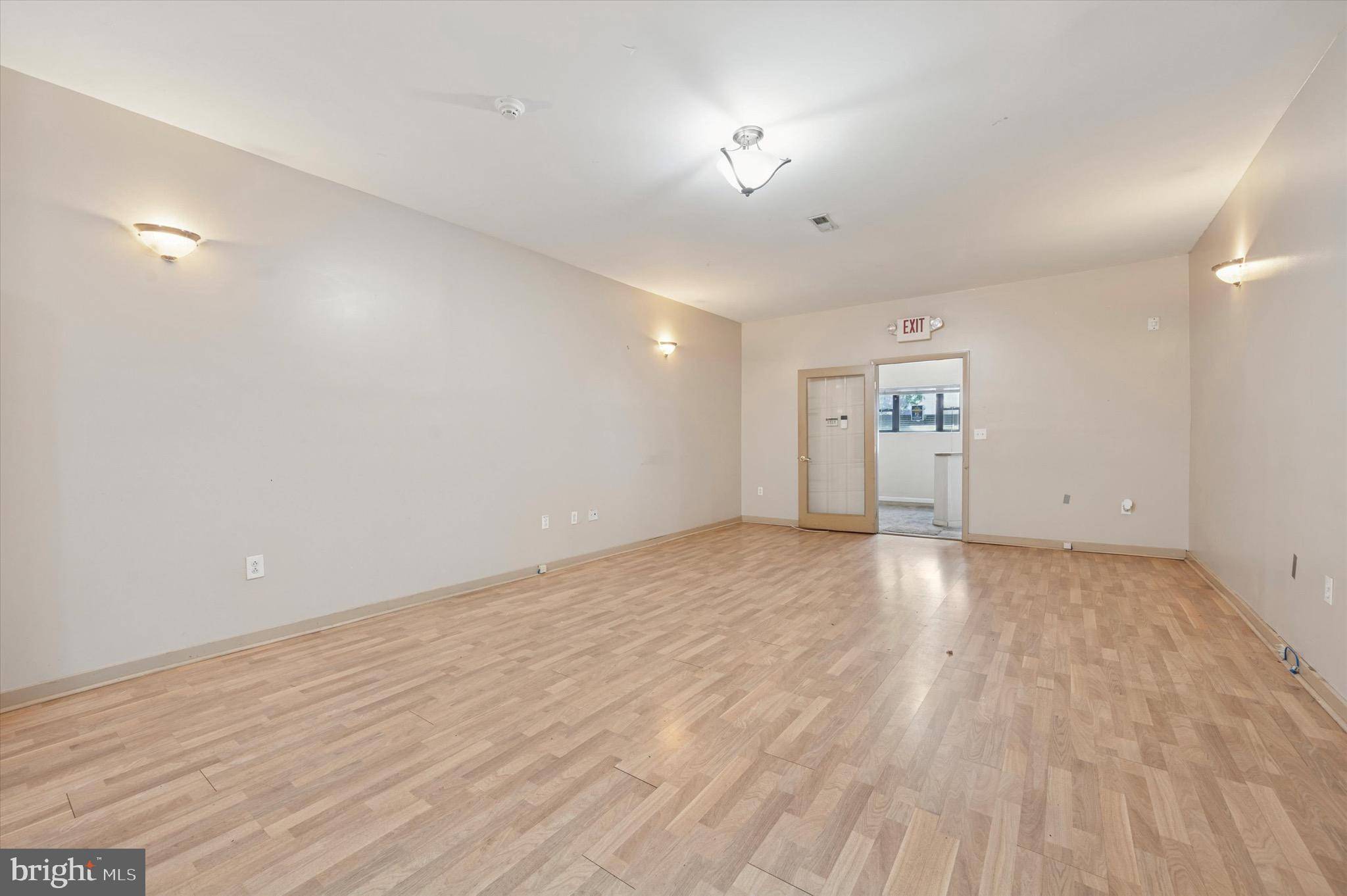 Philadelphia, PA 19146,1444 POINT BREEZE AVE