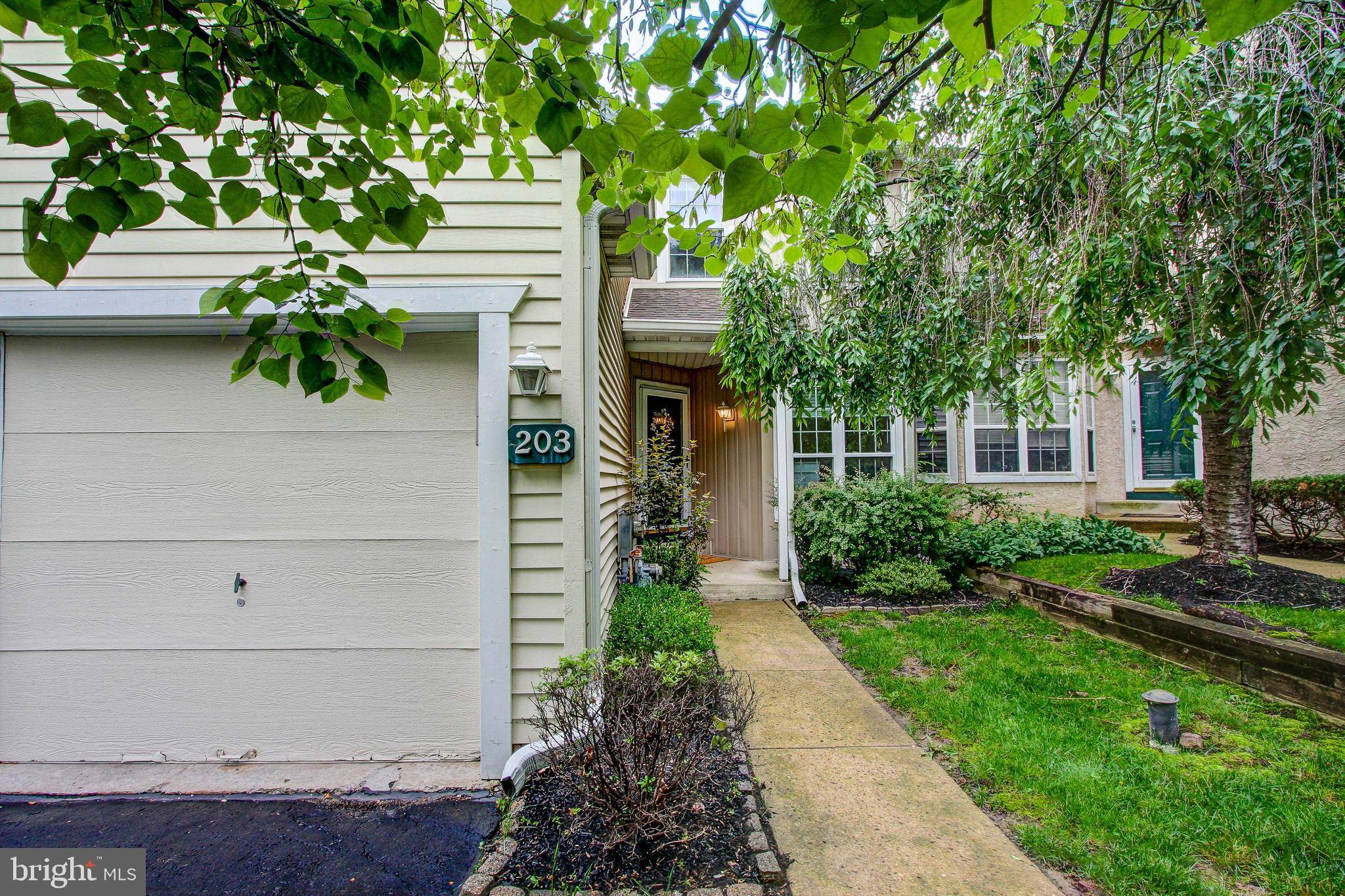 Lansdale, PA 19446,203 COUNTRY CLUB DR