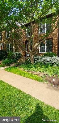 Vienna, VA 22182,7937 TYSON OAKS CIR