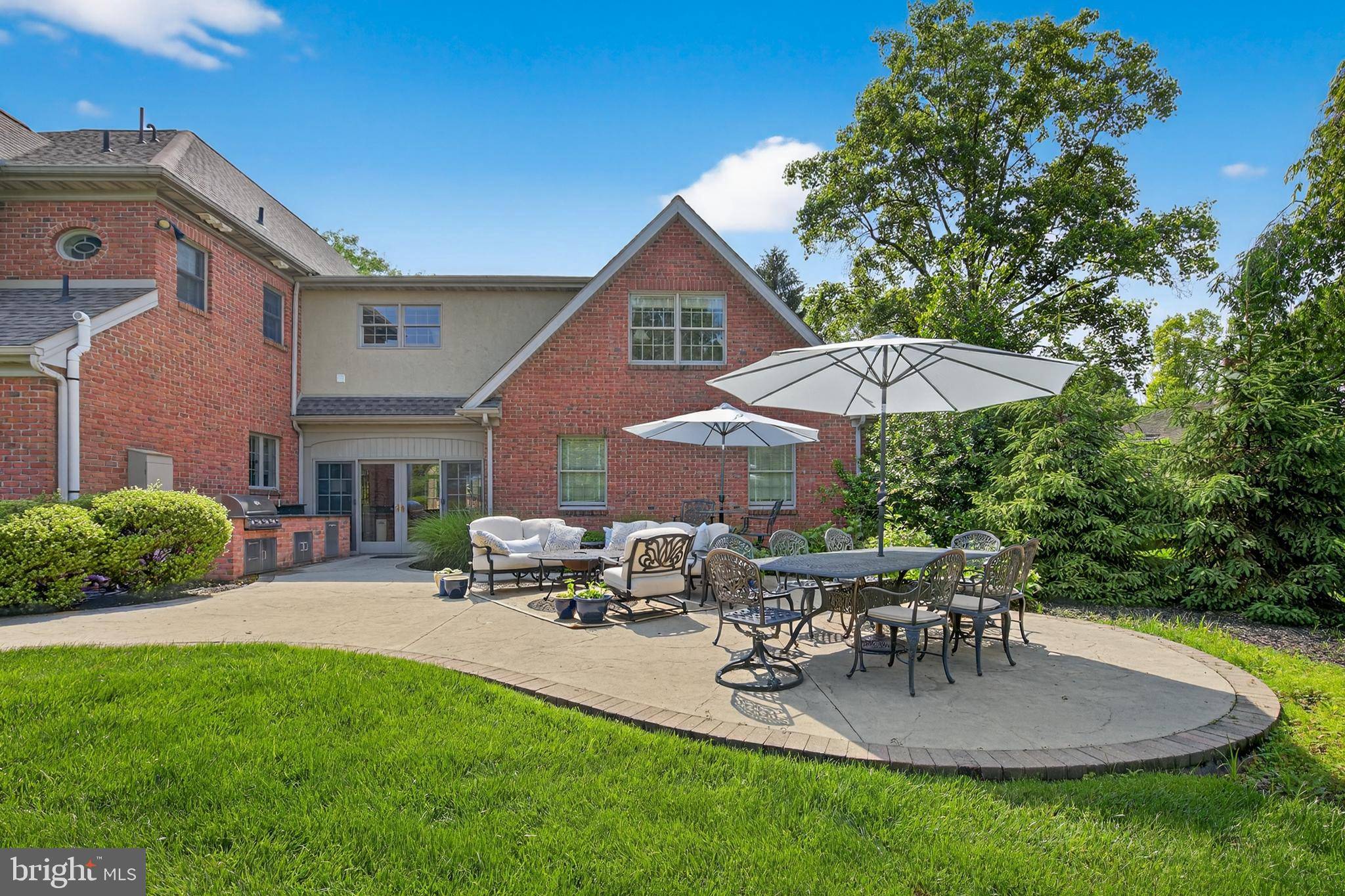 Lititz, PA 17543,54 OAKHILL DR