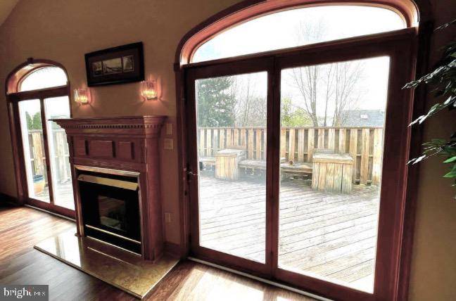 Folsom, PA 19033,712-D MACDADE BLVD