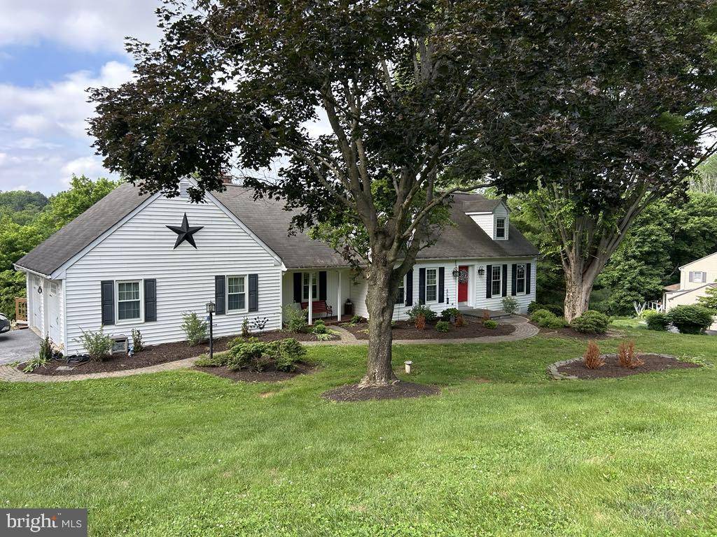 West Chester, PA 19382,975 WIND SONG RD