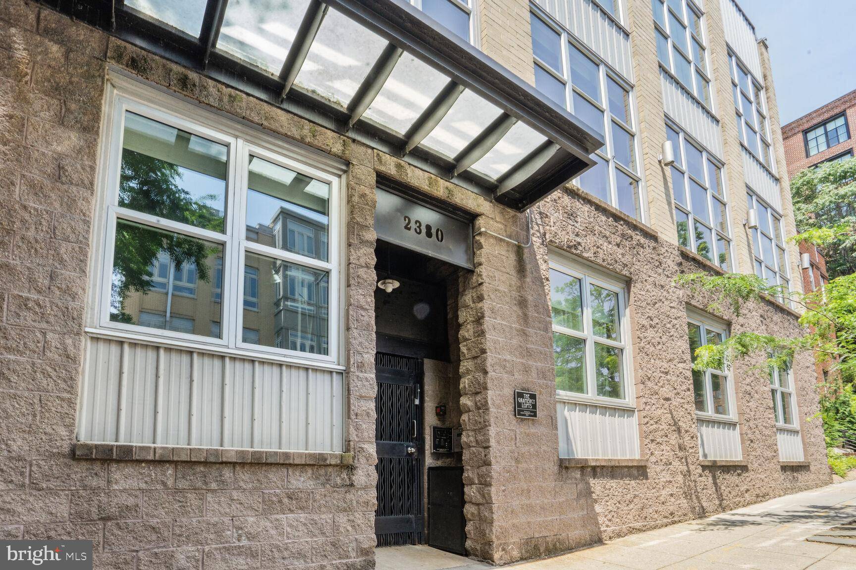 Washington, DC 20009,2380 CHAMPLAIN ST NW #104