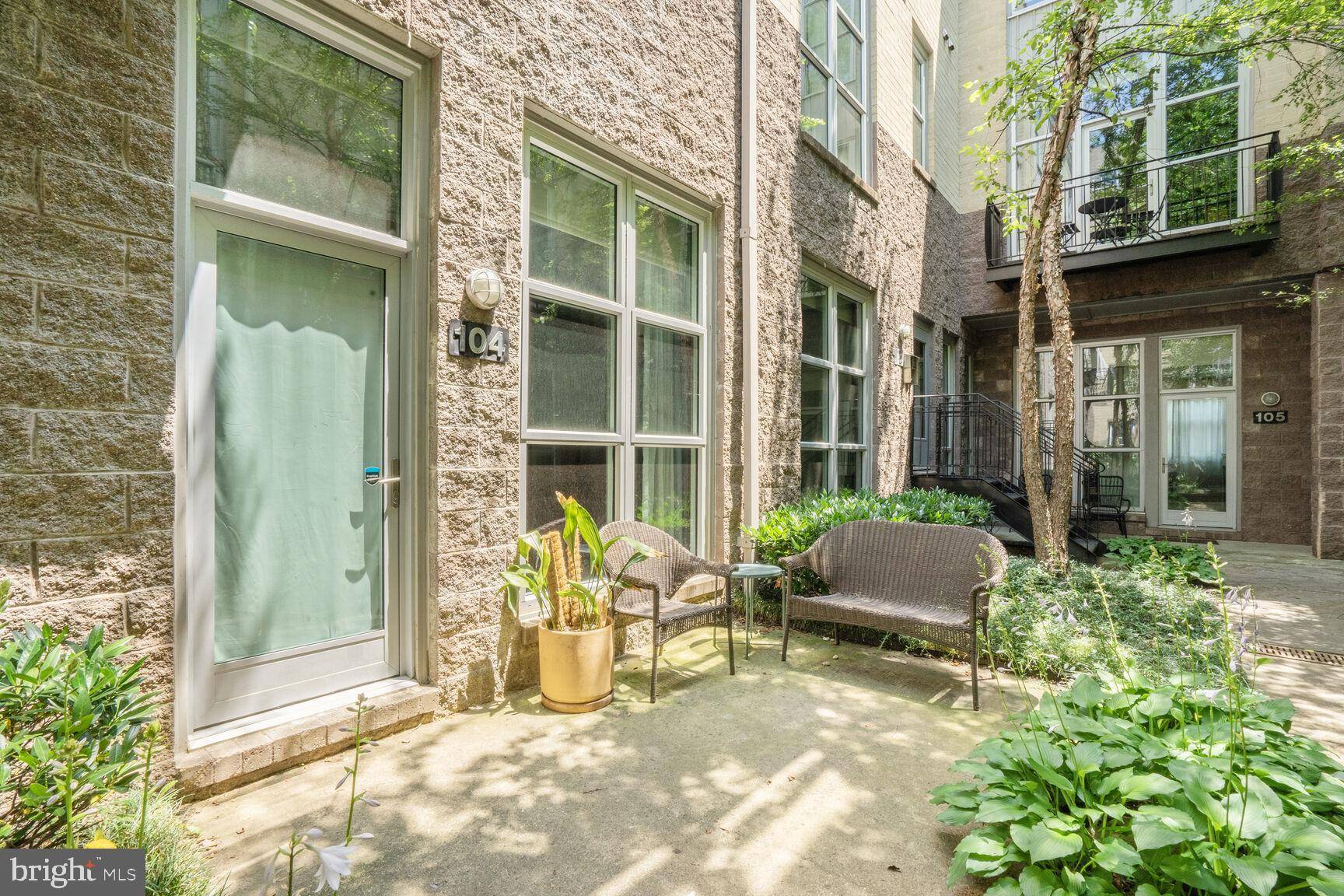 Washington, DC 20009,2380 CHAMPLAIN ST NW #104