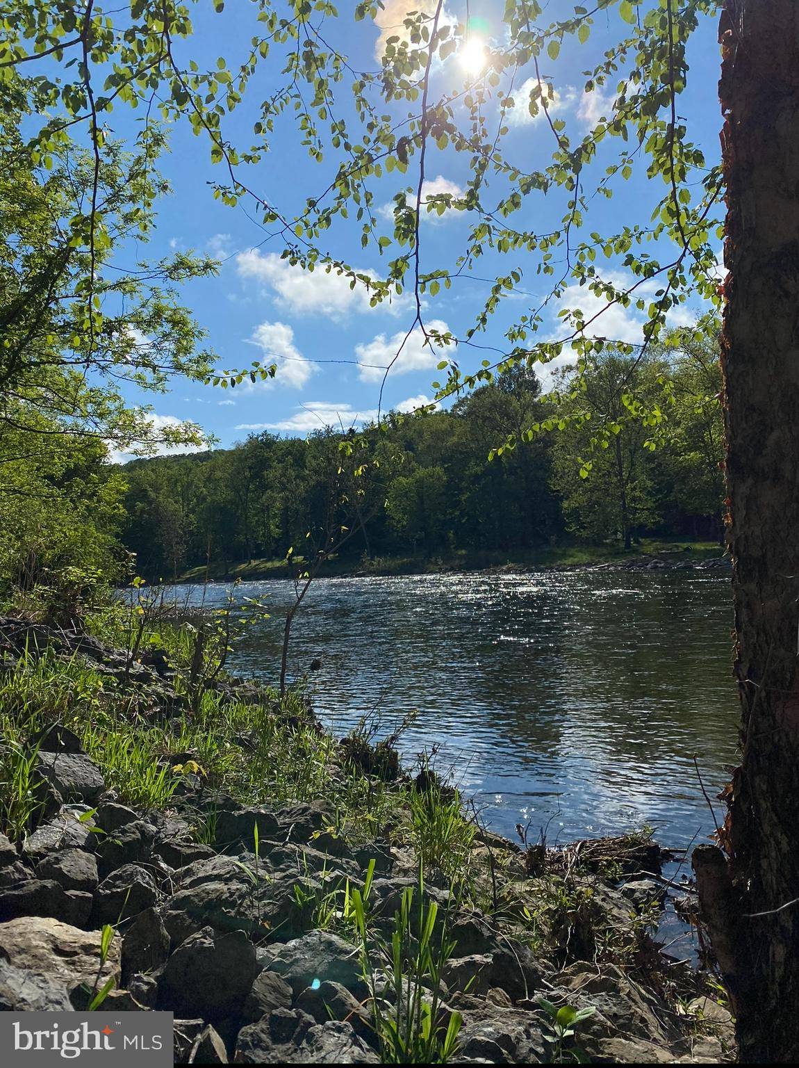Great Cacapon, WV 25422,408 DODSON WAUGH LOOP