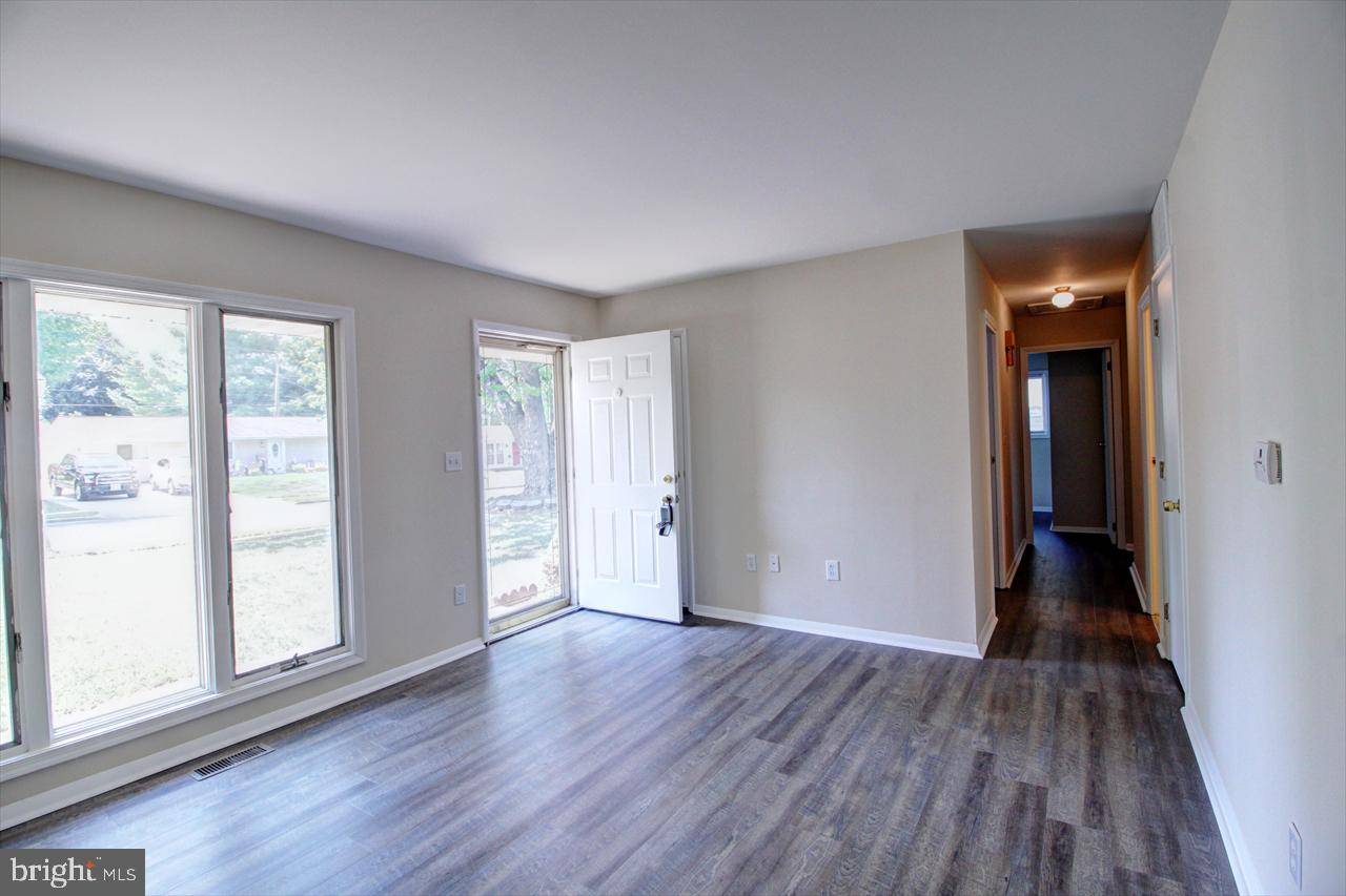 Frederick, MD 21701,285 PINOAK DR