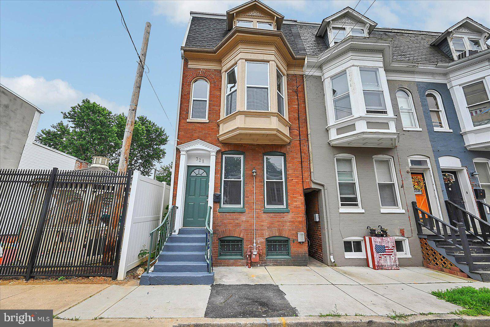 York, PA 17403,328 REINECKE PL