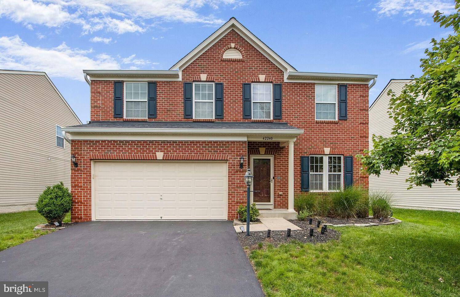 Chantilly, VA 20152,42240 PALM COVE CT