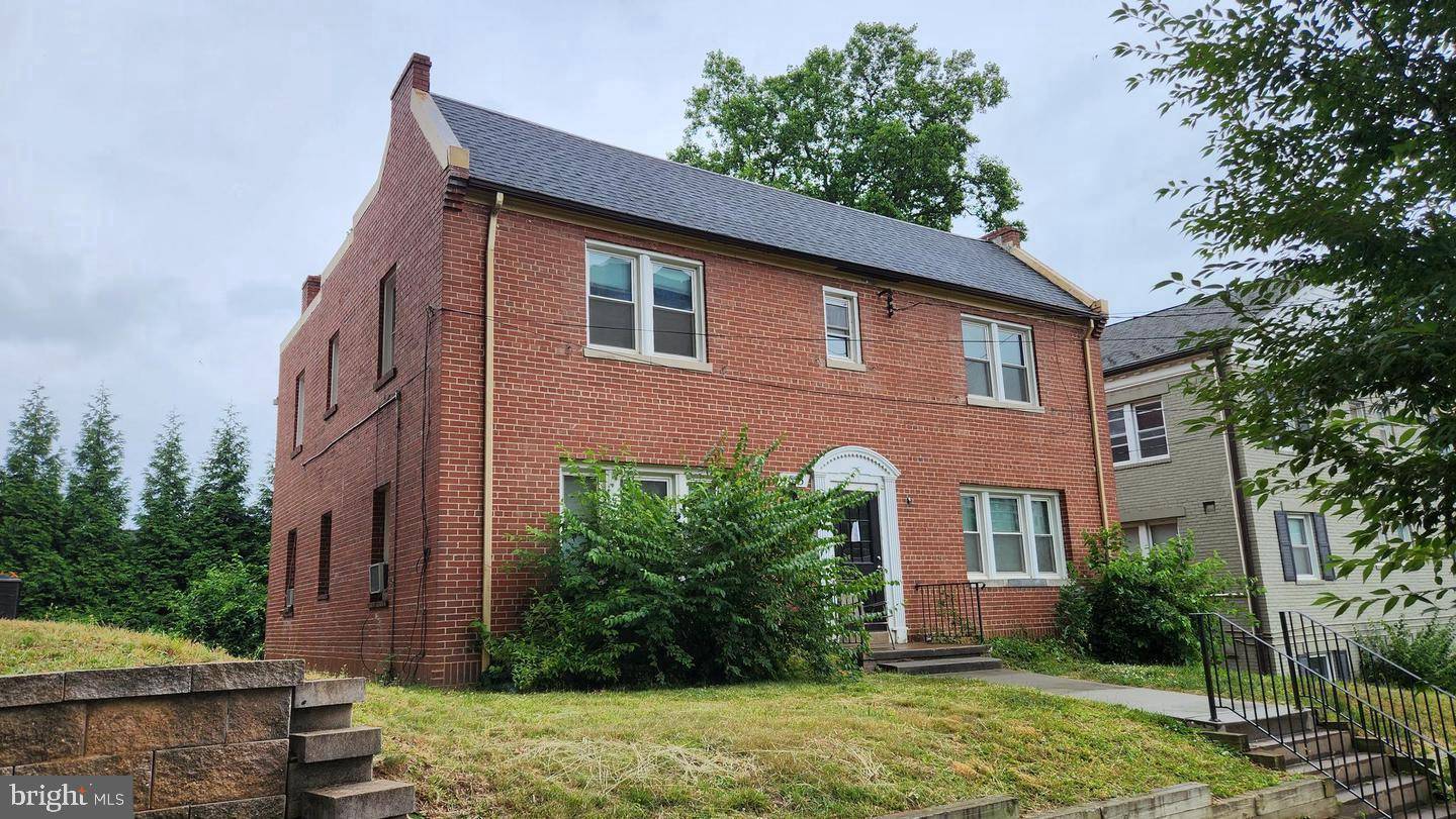 Bethesda, MD 20814,4515 AVONDALE ST #1