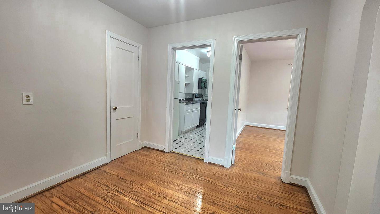 Bethesda, MD 20814,4515 AVONDALE ST #1