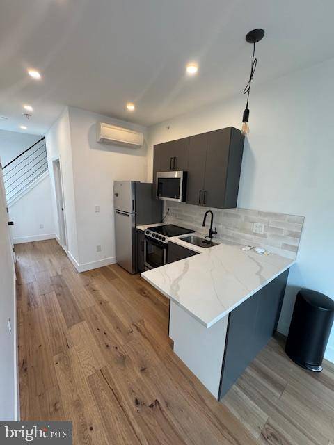Philadelphia, PA 19122,1943 N MUTTER ST #2