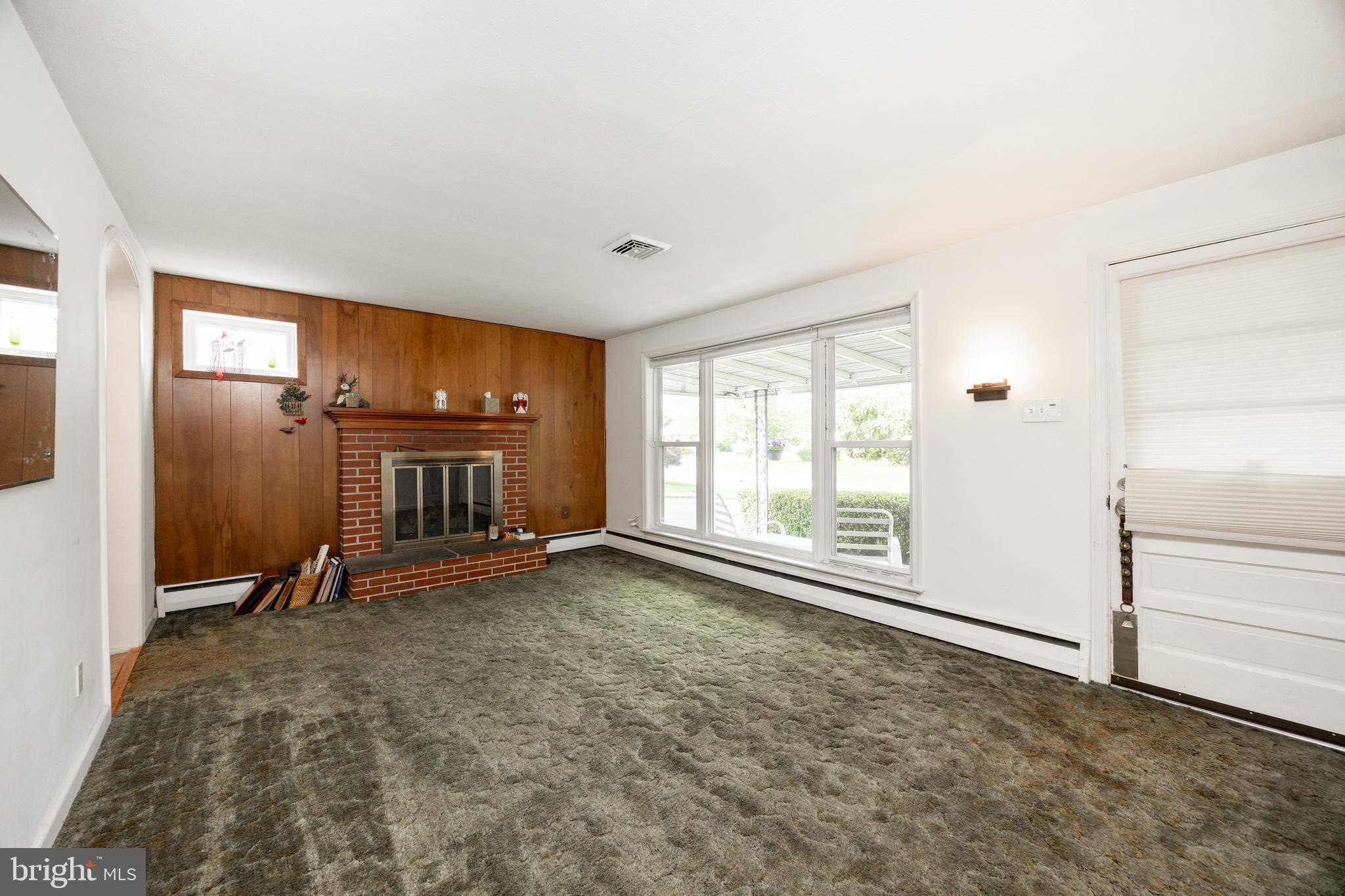 King Of Prussia, PA 19406,402 BLUEBUFF RD