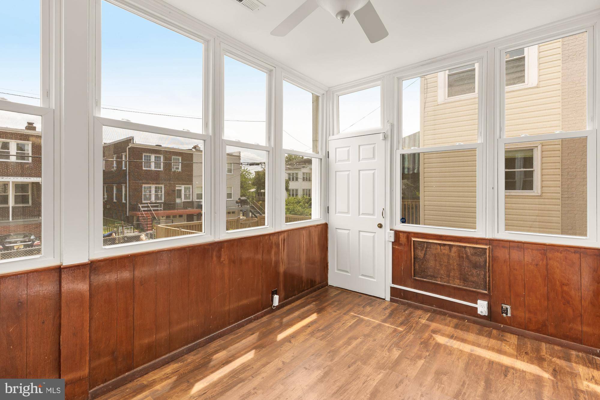 Washington, DC 20011,5715 4TH ST NW
