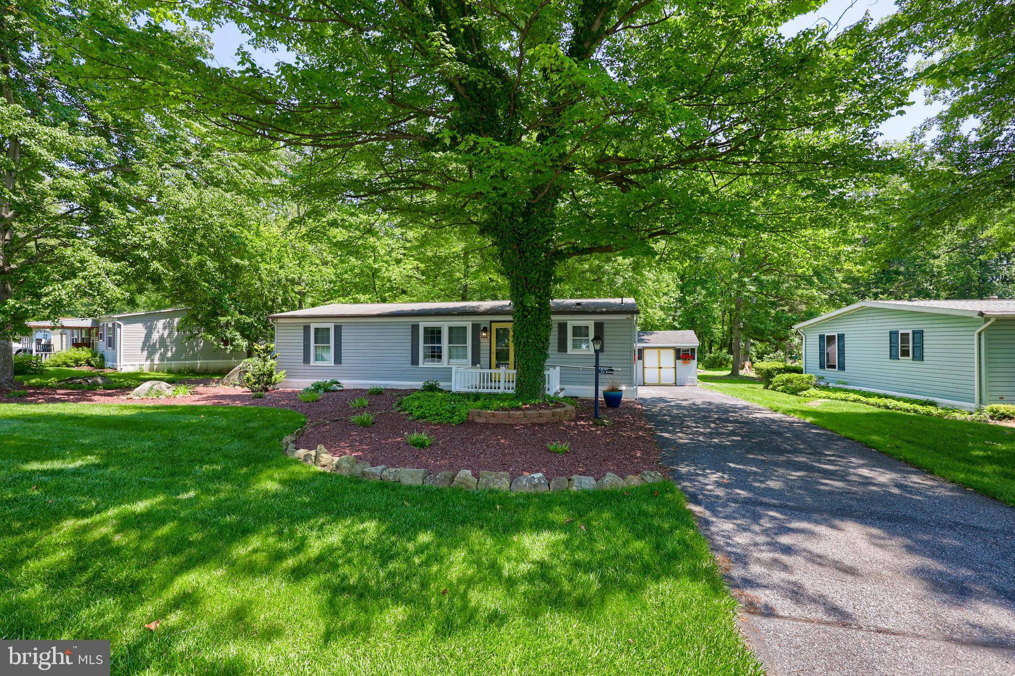 Manheim, PA 17545,101 MAPLE AVE