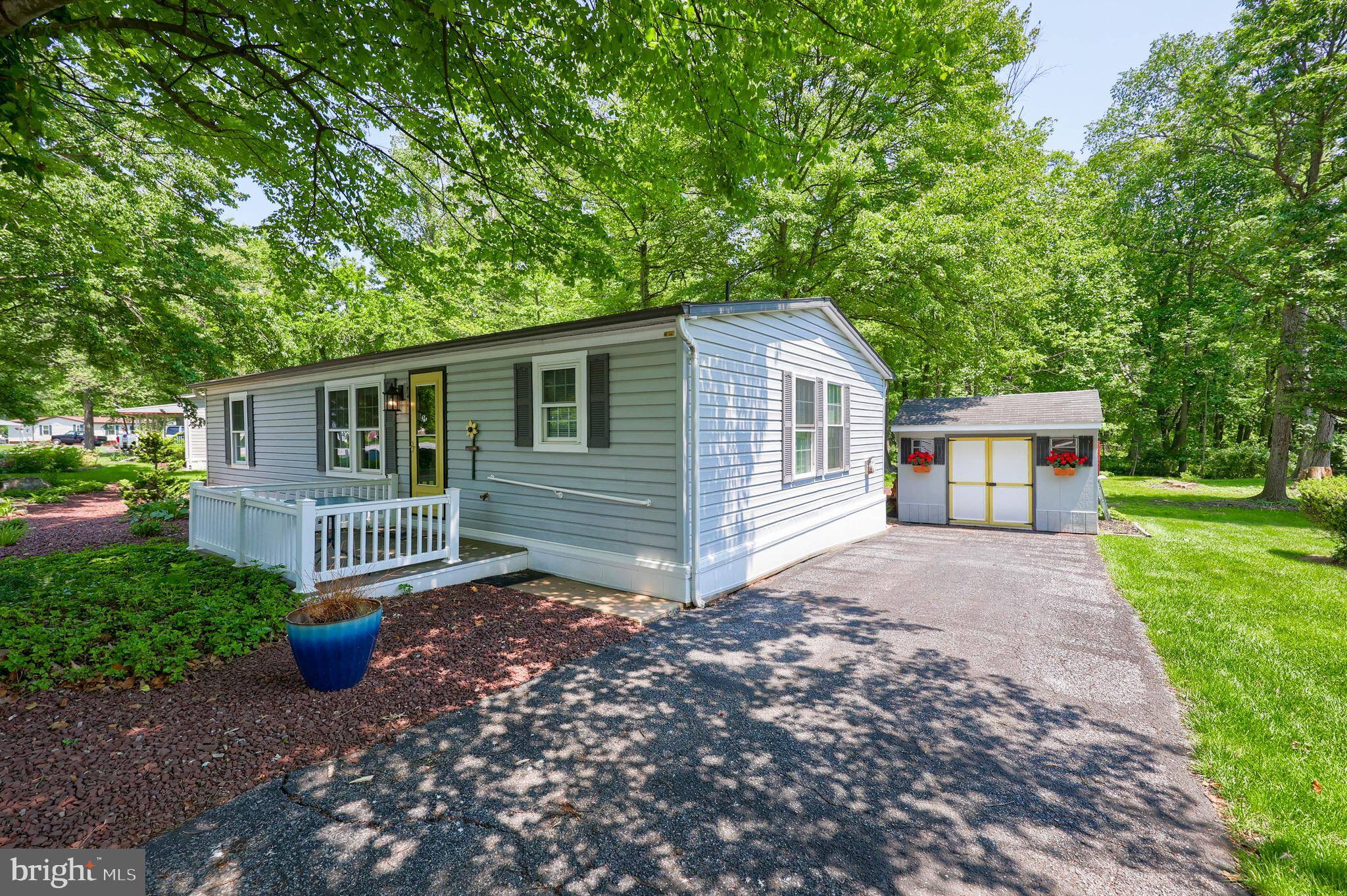 Manheim, PA 17545,101 MAPLE AVE