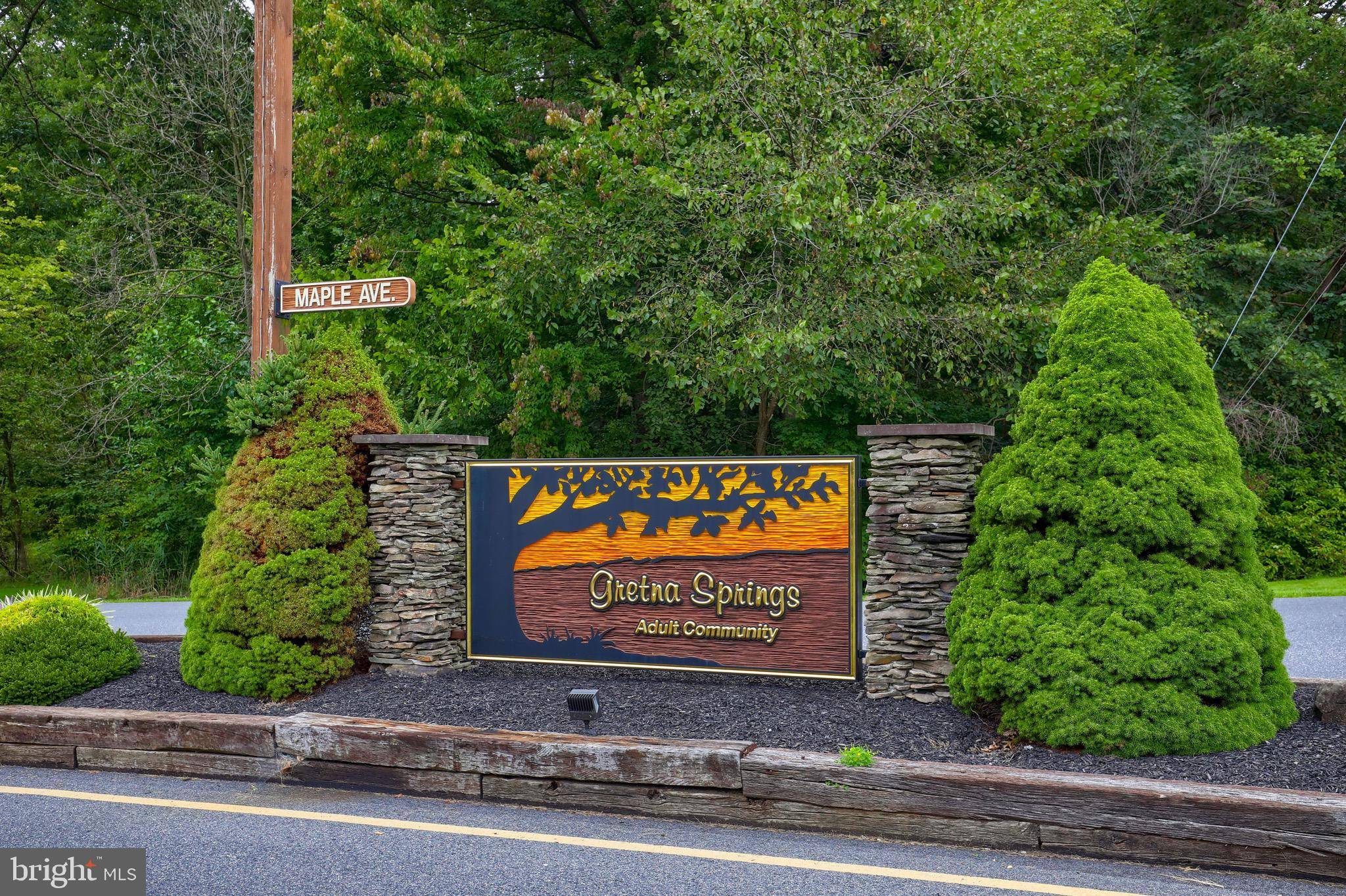 Manheim, PA 17545,101 MAPLE AVE
