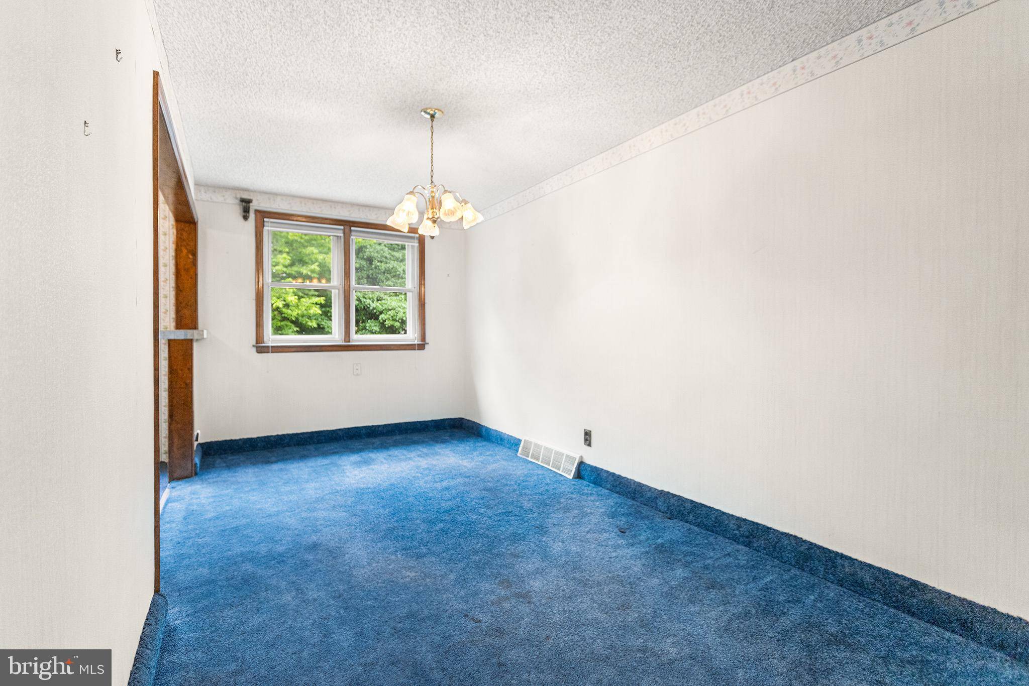 Clifton Heights, PA 19018,532 CHESTER AVE