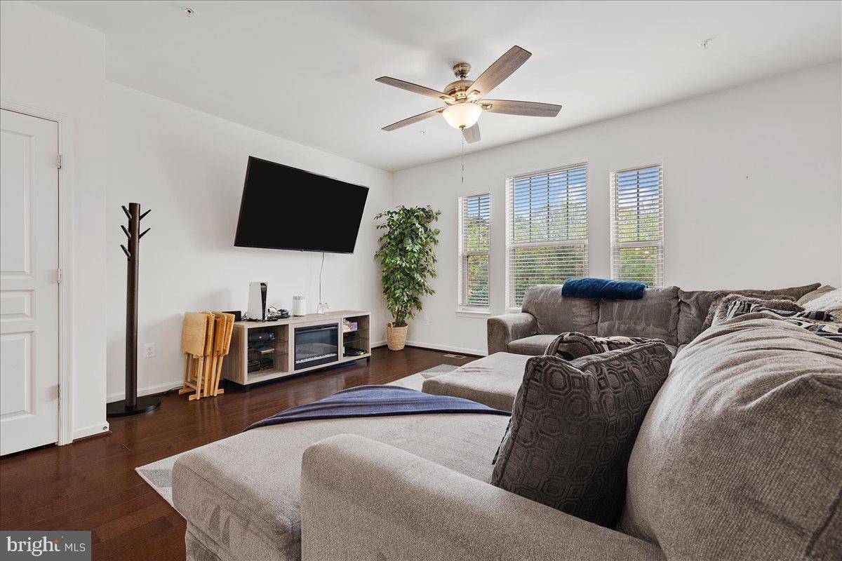 Harmans, MD 21077,245 MILL CROSSING CT