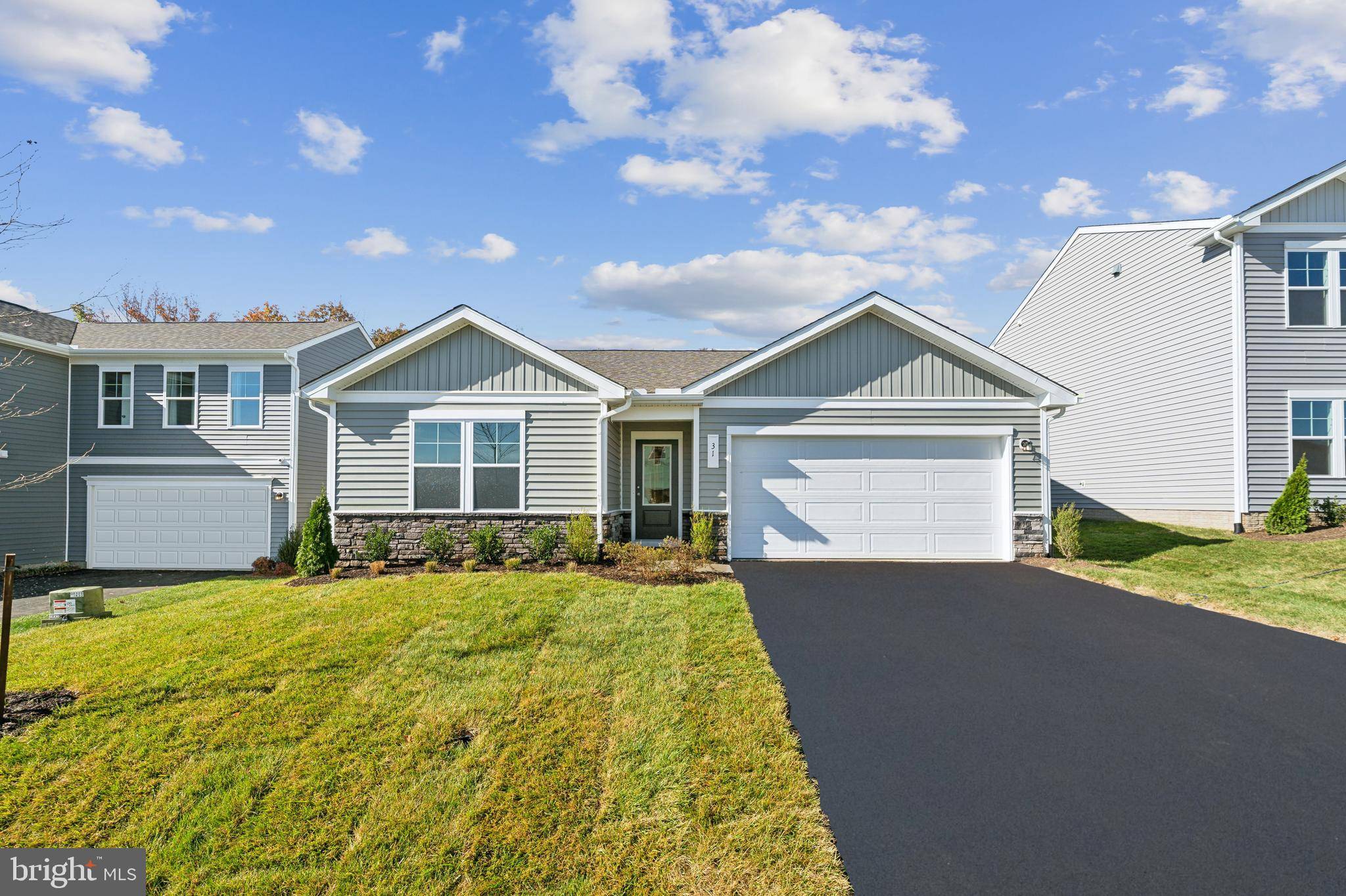 Charles Town, WV 25414,163 ANGUS RD