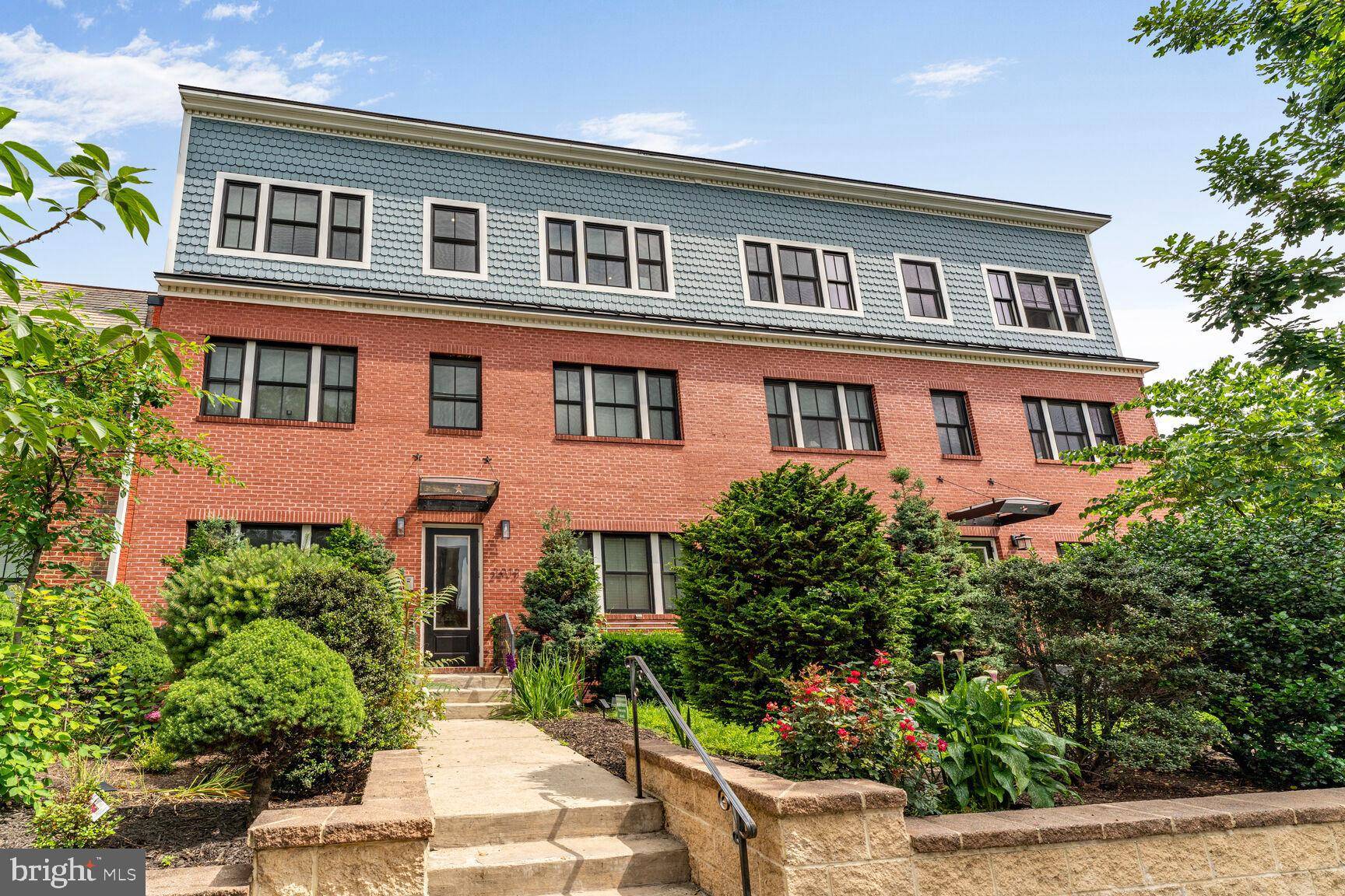 Washington, DC 20002,2012 D ST NE #2