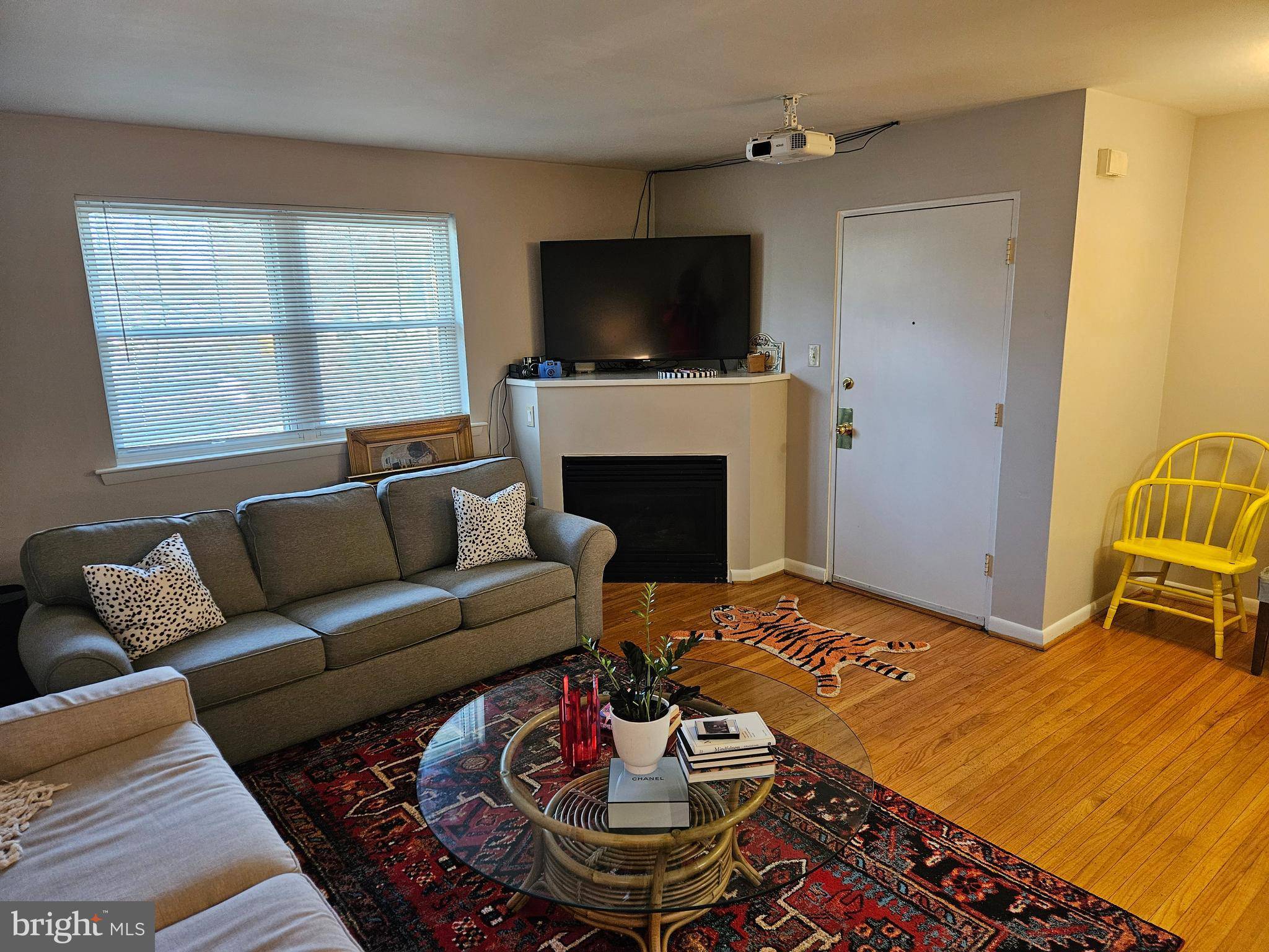 Wayne, PA 19087,200 N WAYNE AVE #9