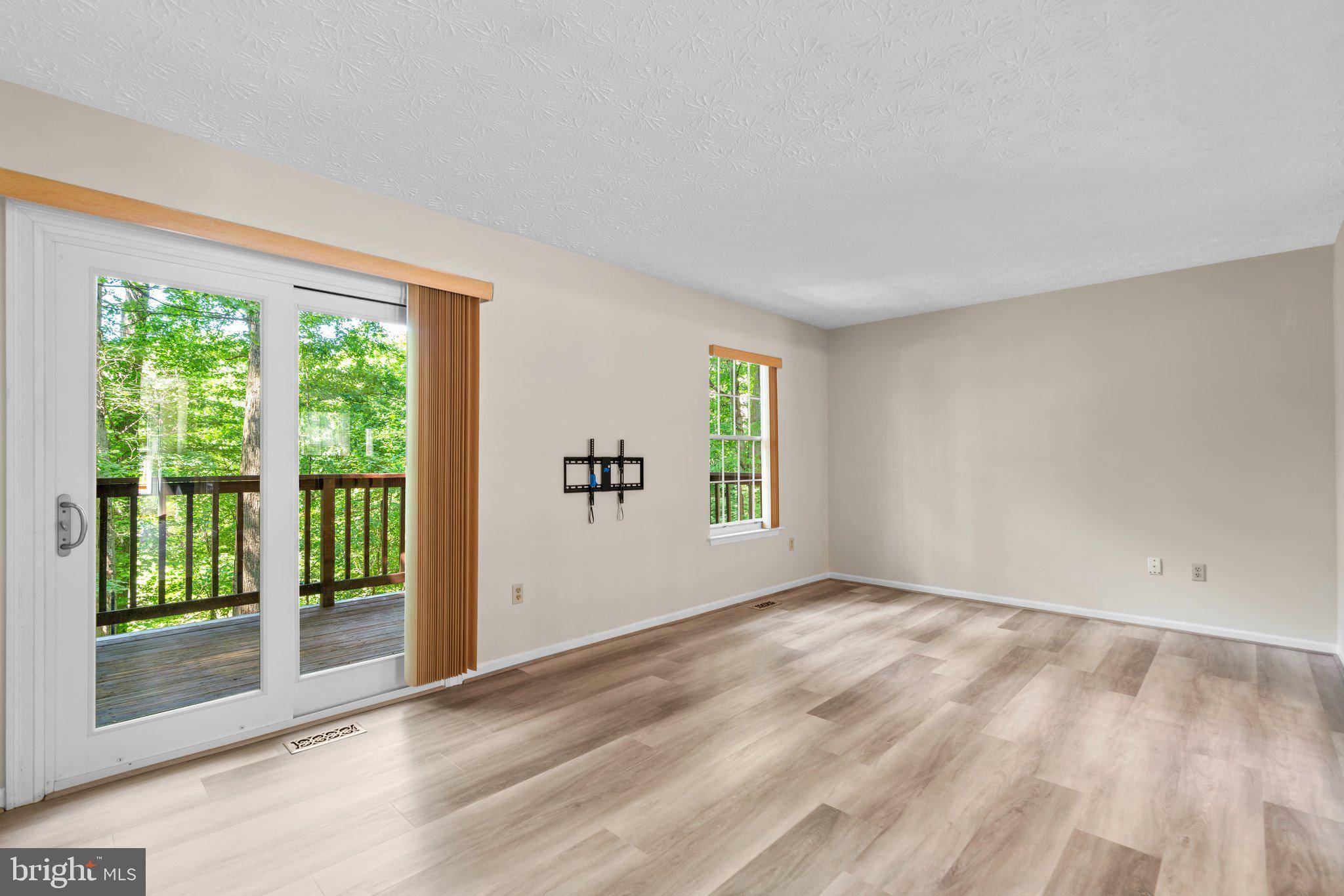 Laurel, MD 20707,15649 MEWS CT