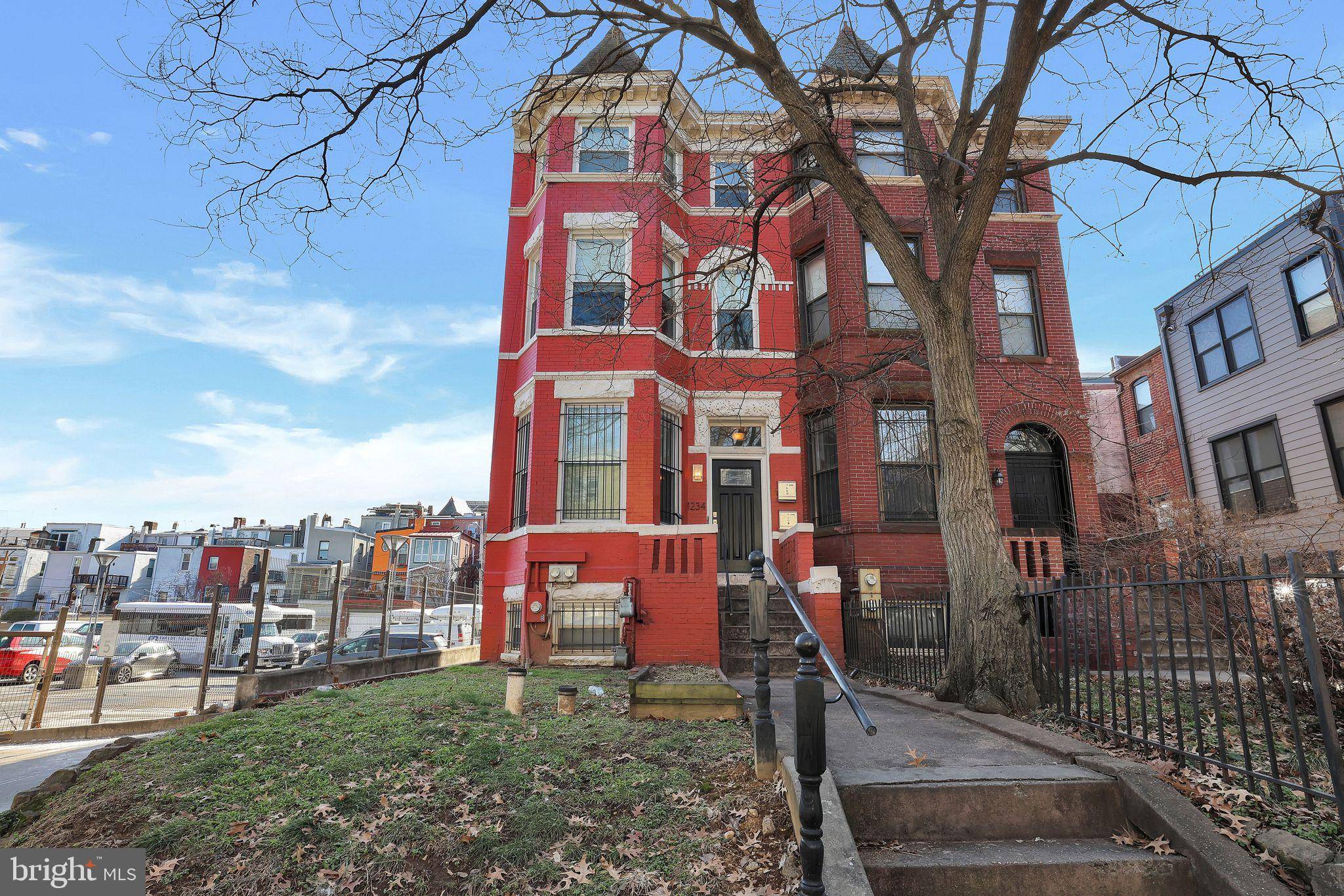 Washington, DC 20009,1234 HARVARD ST NW #1